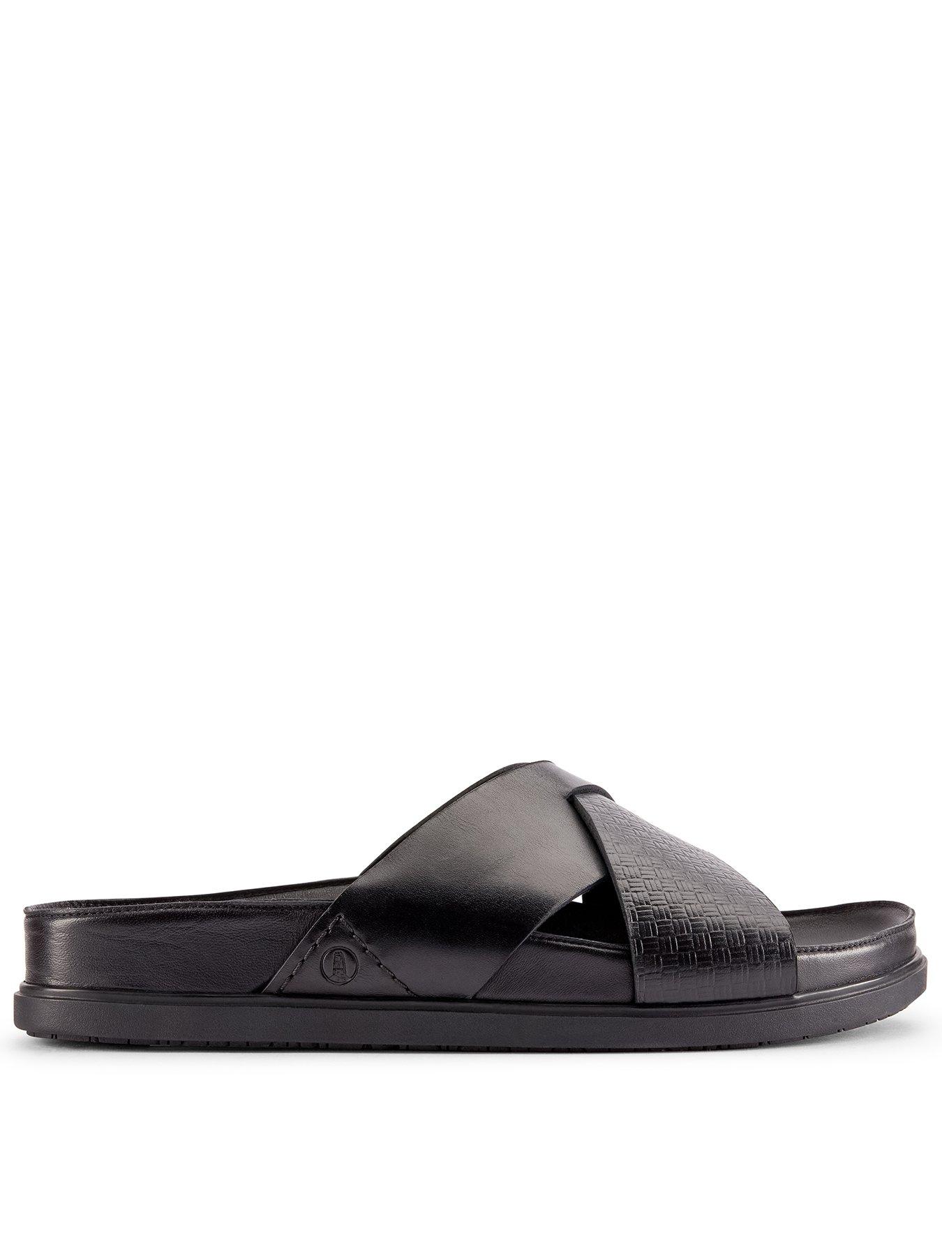 clarks-torford-cross-leather-slider
