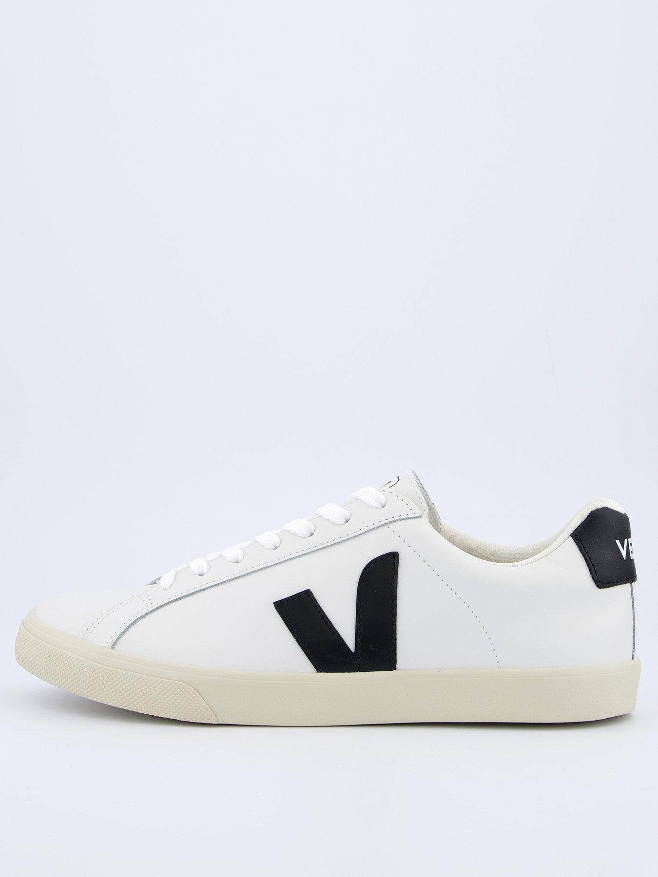 Veja Men's Esplar Logo Trainers - White/Black