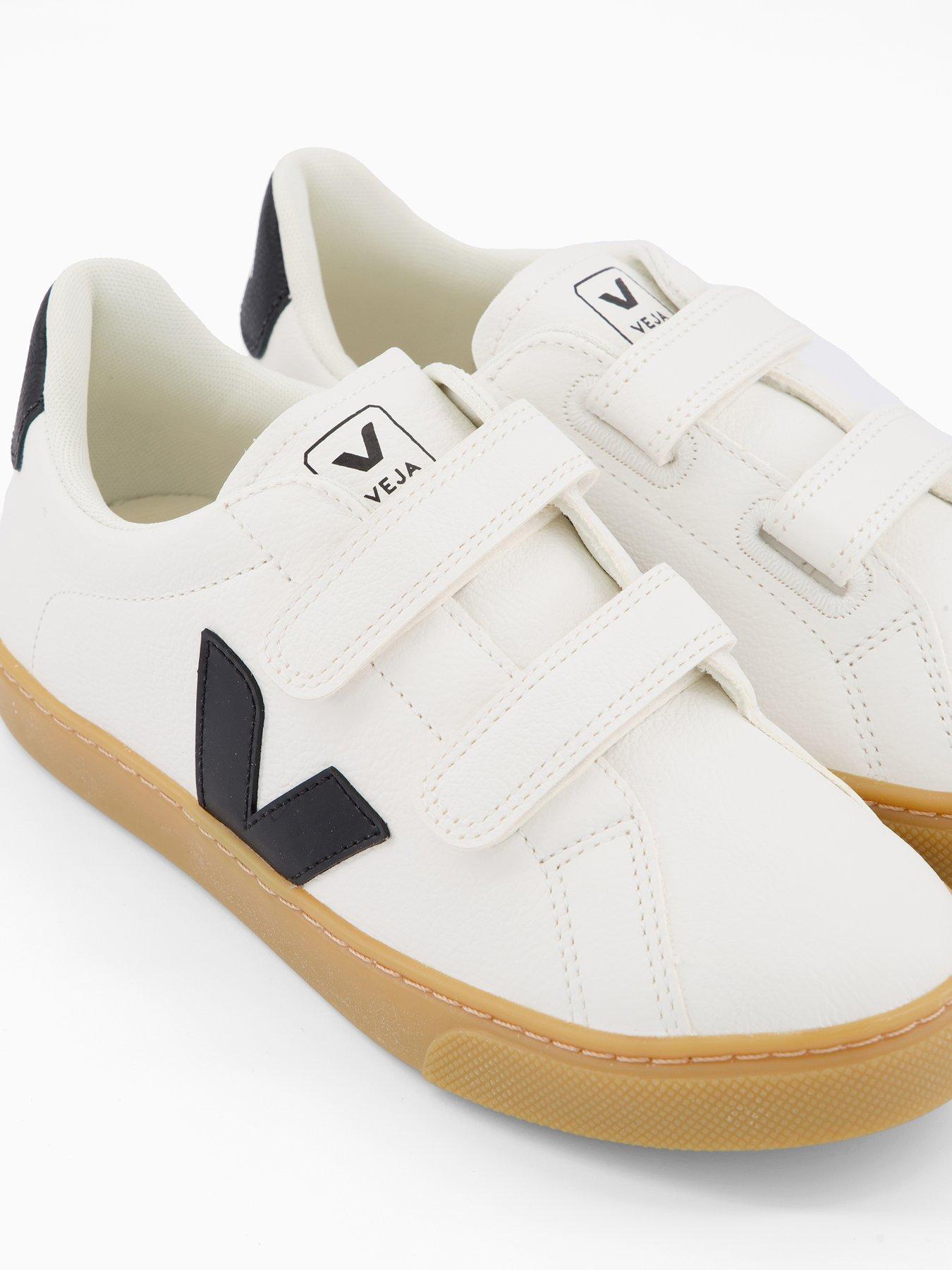  image of veja-kids-small-esplar-trainers-whiteblack