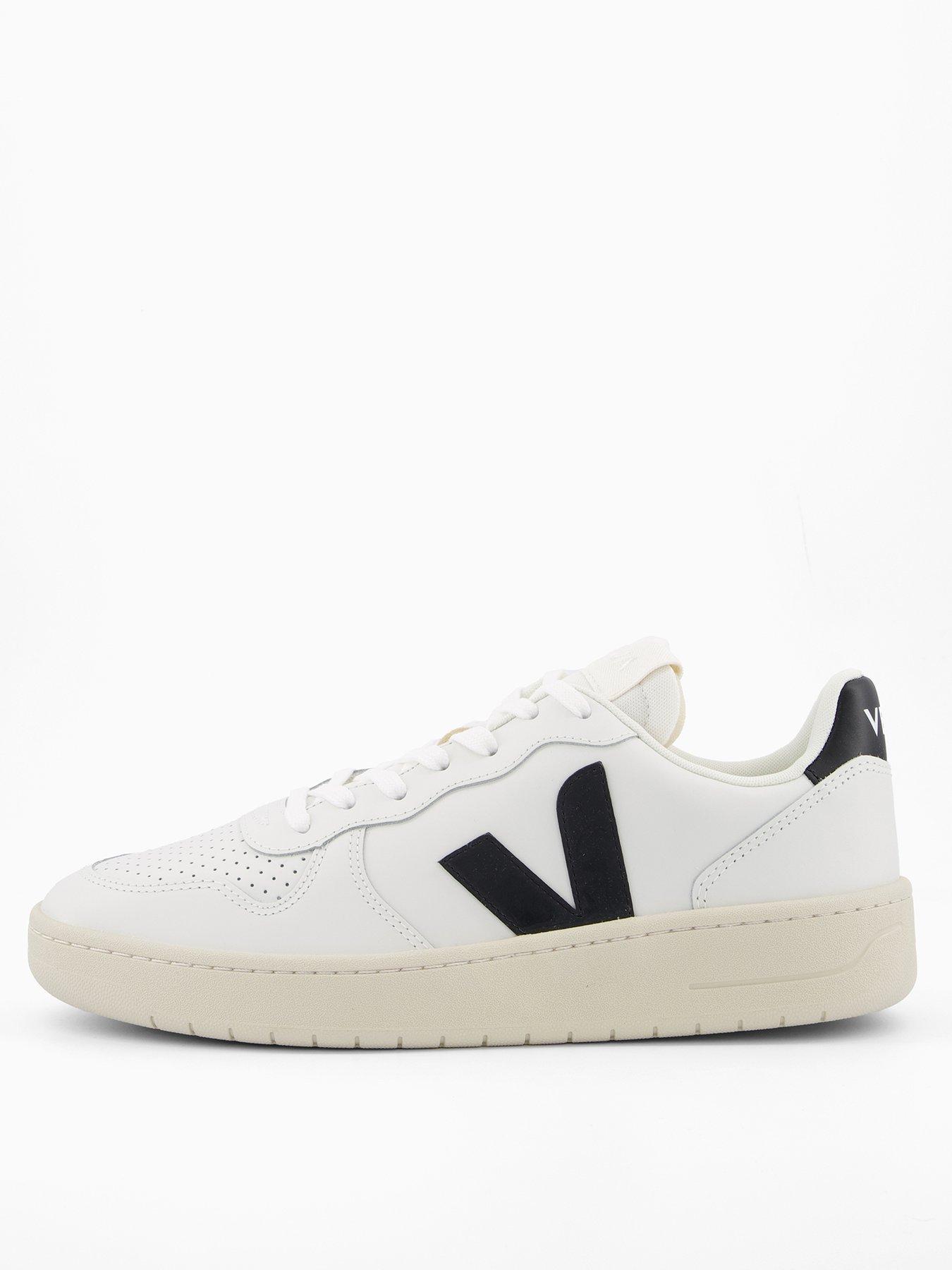 veja-mens-v-10-trainers-whiteblack