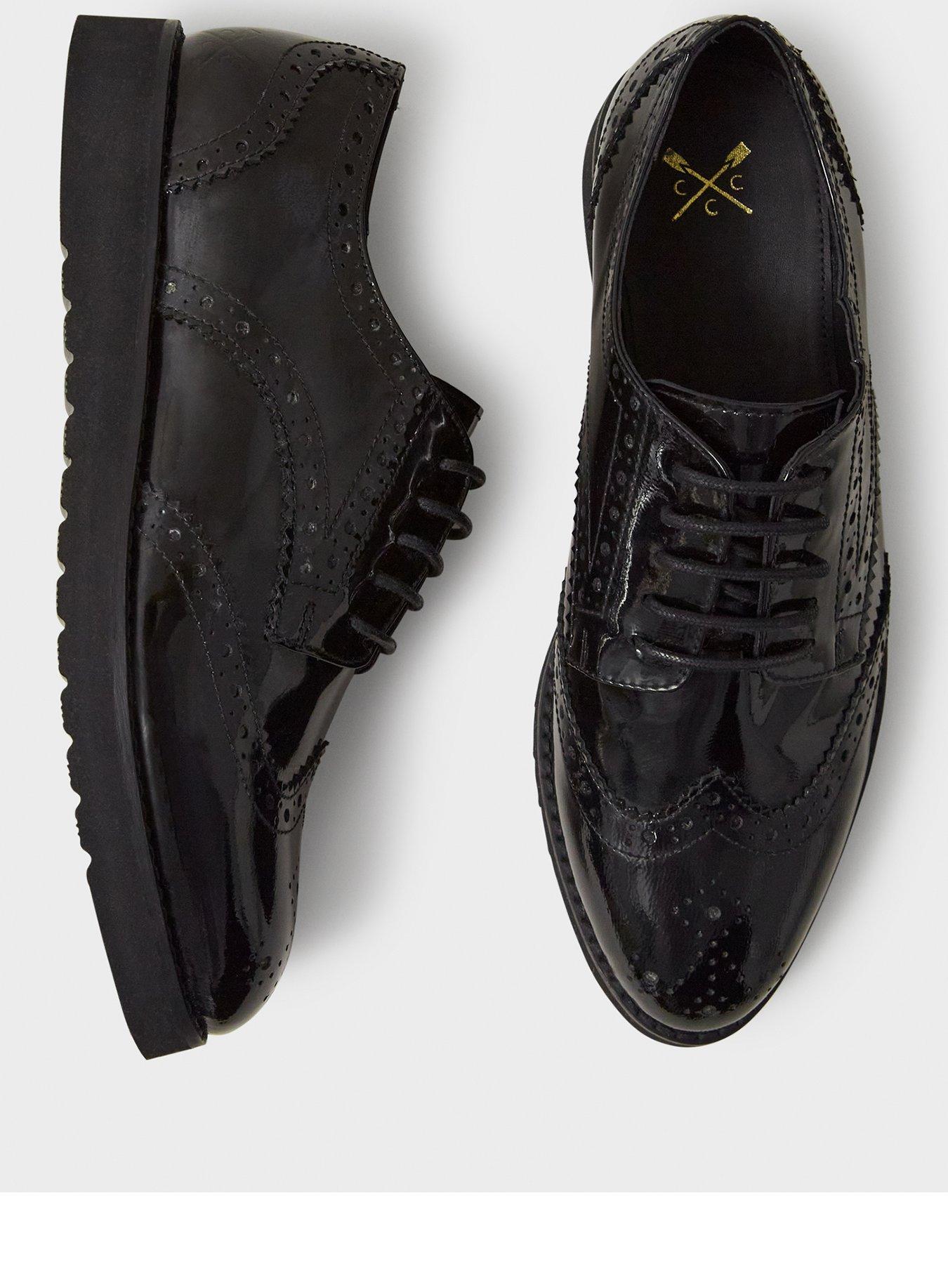  image of crew-clothing-sophie-brogue-black