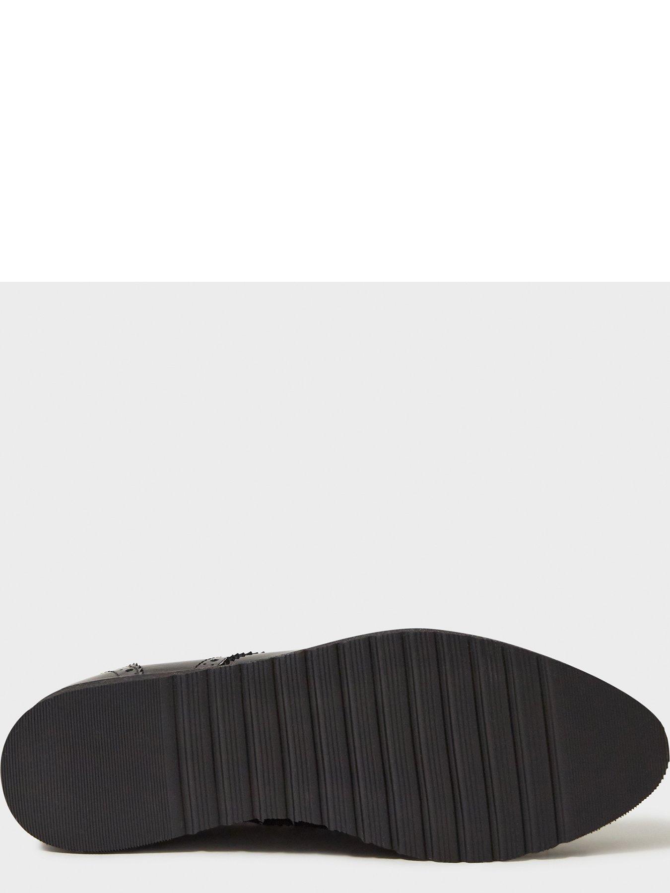  image of crew-clothing-sophie-brogue-black