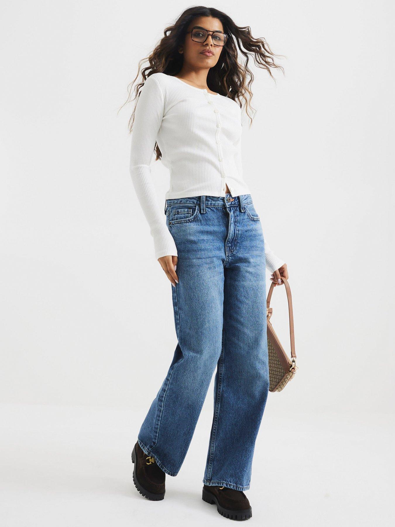 RI Petite Relaxed Straight Leg Jeans - Medium Denim