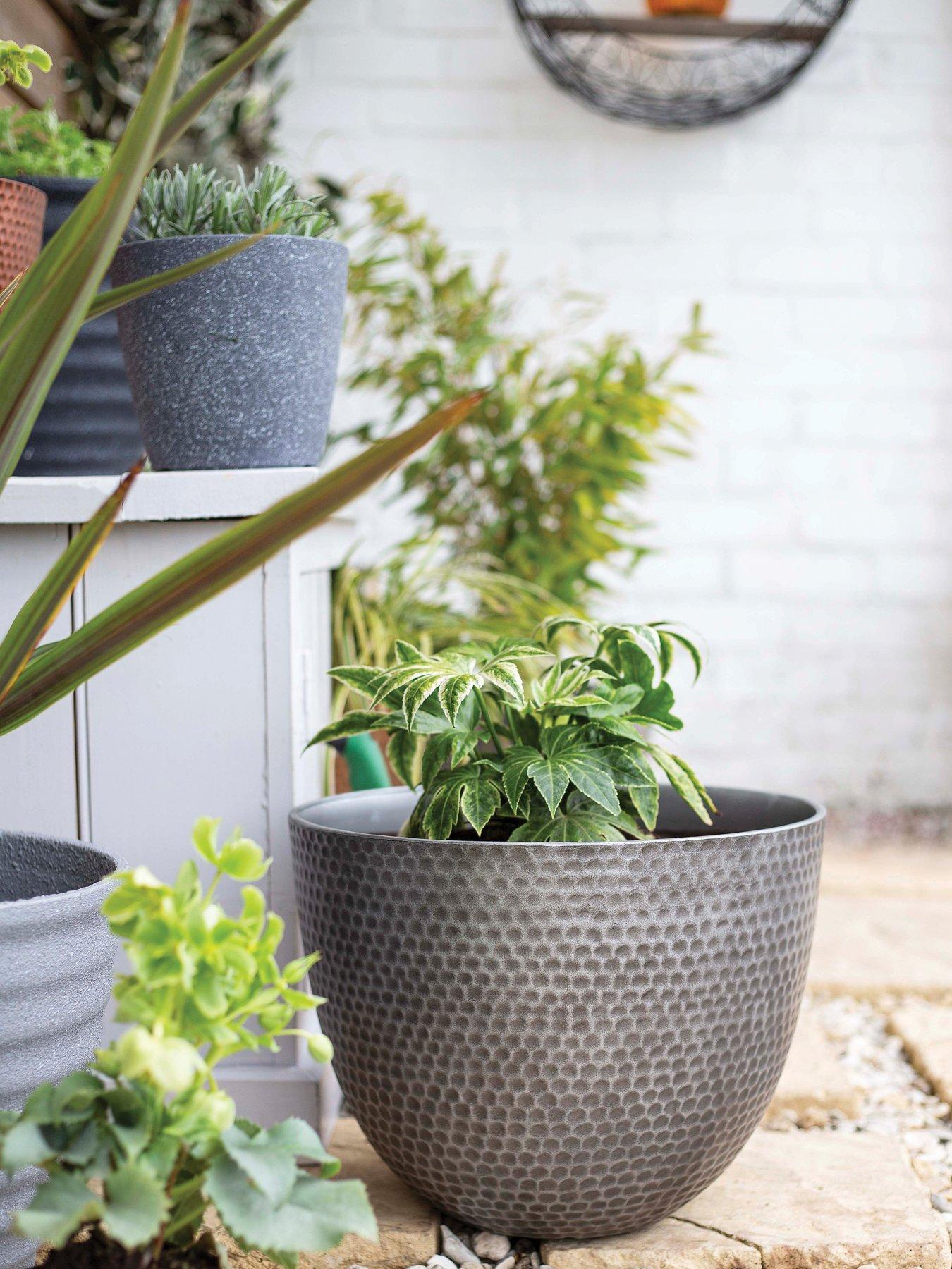 la-hacienda-elements-plant-potnbsp--gun-metal-grey-38cm