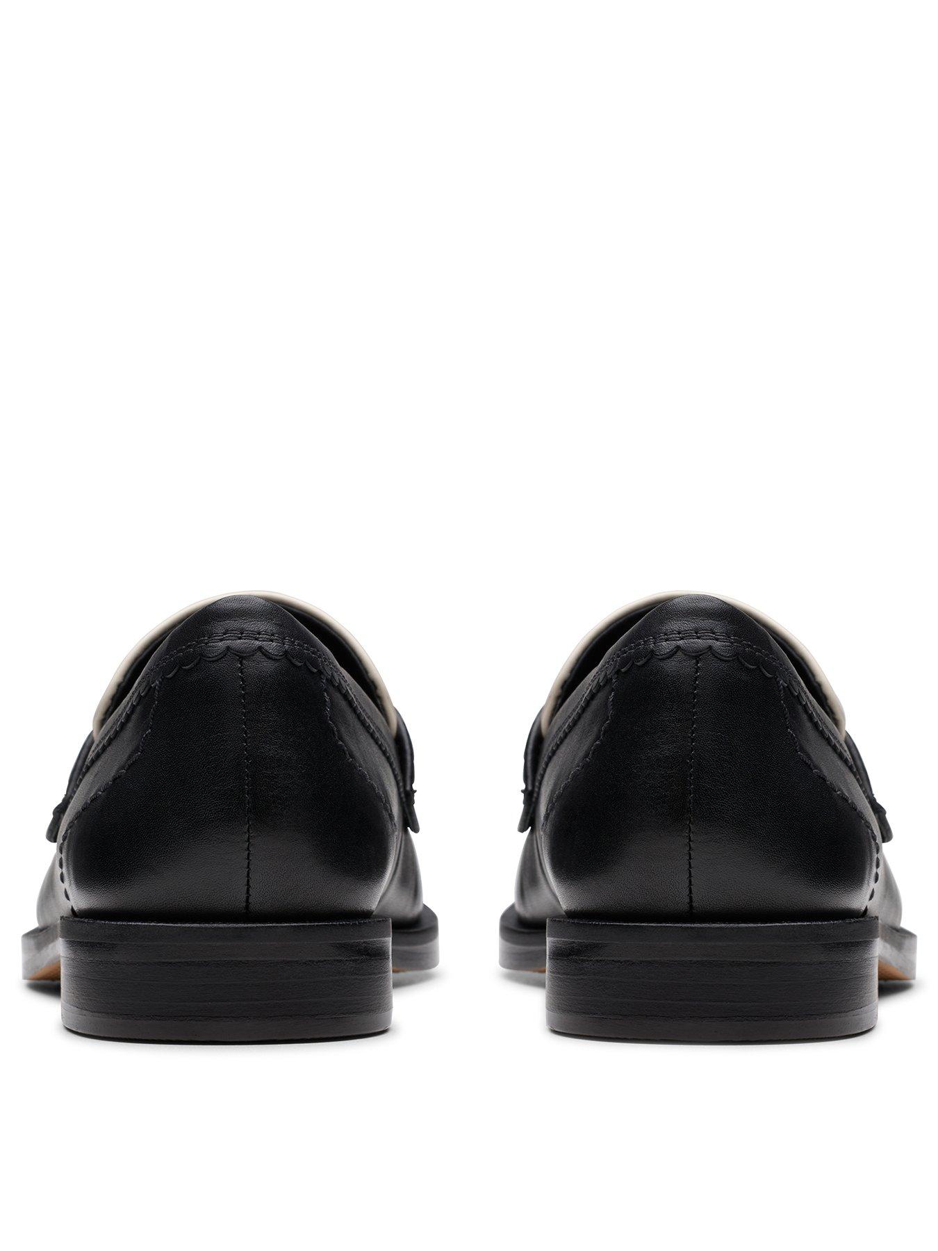  image of clarks-straven-edge