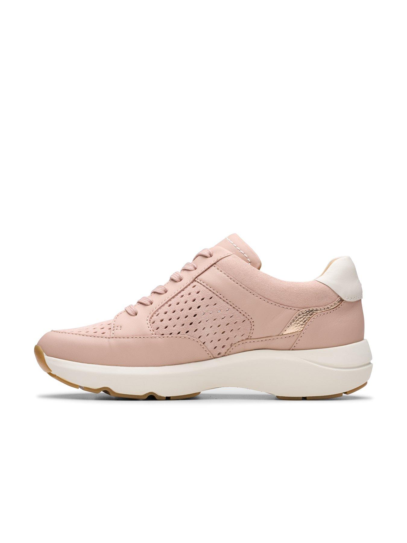 Image 6 of 7 of Clarks Tivoli Walk