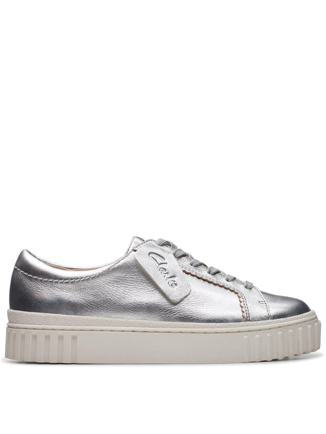 clarks-mayhill-walk-metallic-flatform-trainer-silver