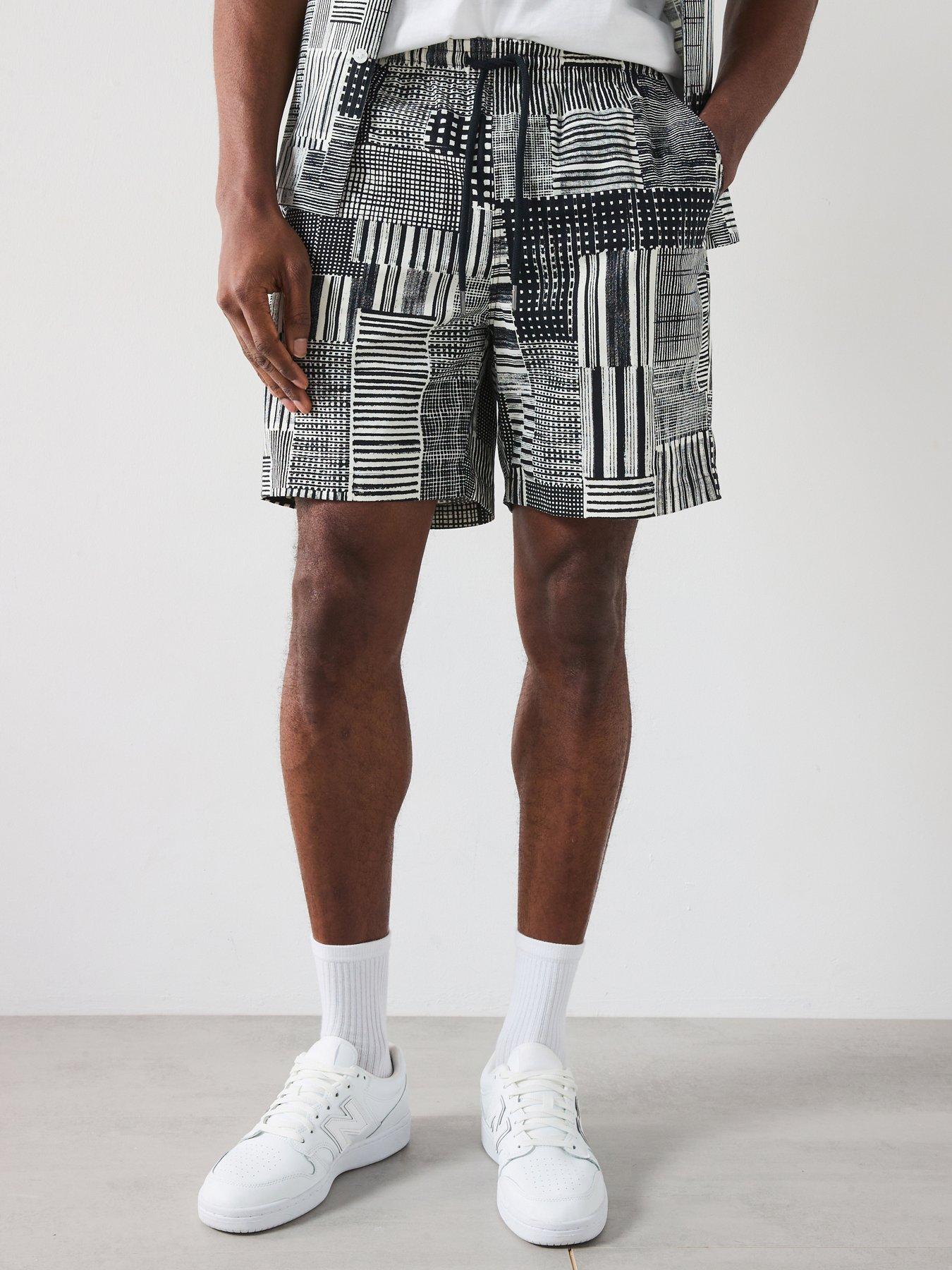 farah-redwald-canvas-archive-regular-fit-shorts-black
