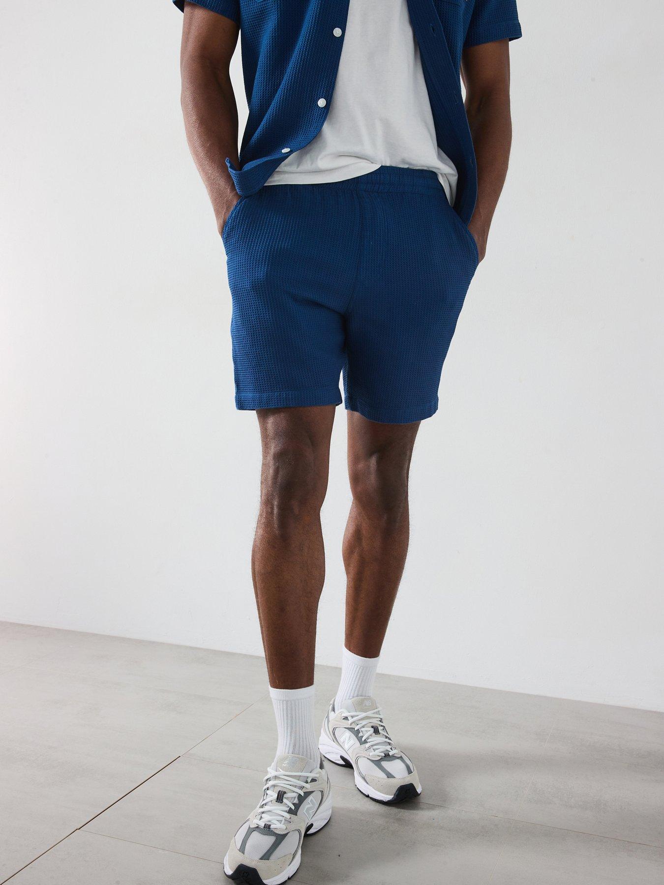 farah-redwald-textured-waffle-regular-fit-shorts-dark-grey