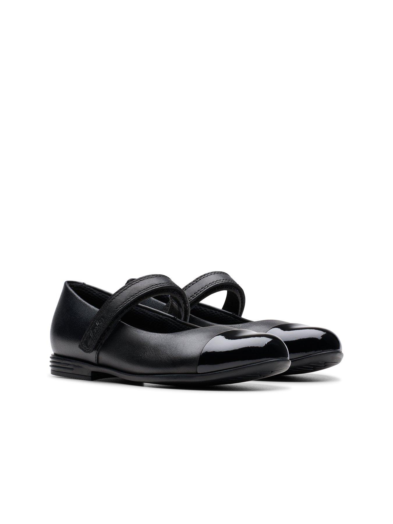 Image 6 of 6 of Clarks Finja Gem K.&nbsp;- Black