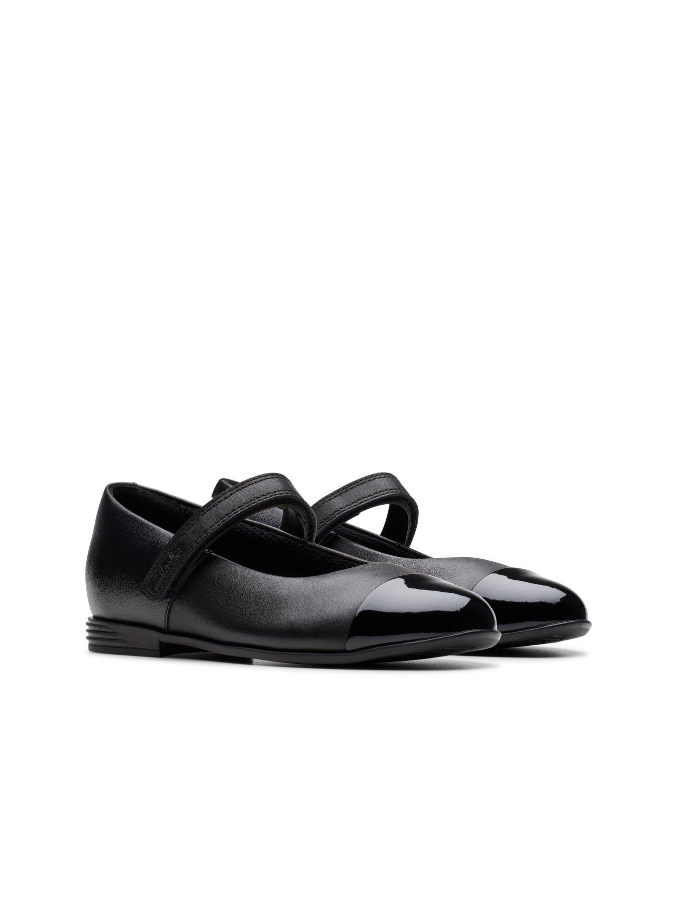 Image 7 of 7 of Clarks Finja Gem O.&nbsp;- Black