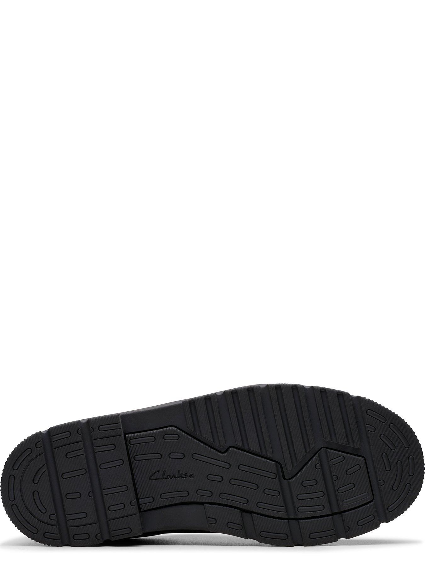 Image 5 of 7 of Clarks Lorcam Edge Y&nbsp;- Black