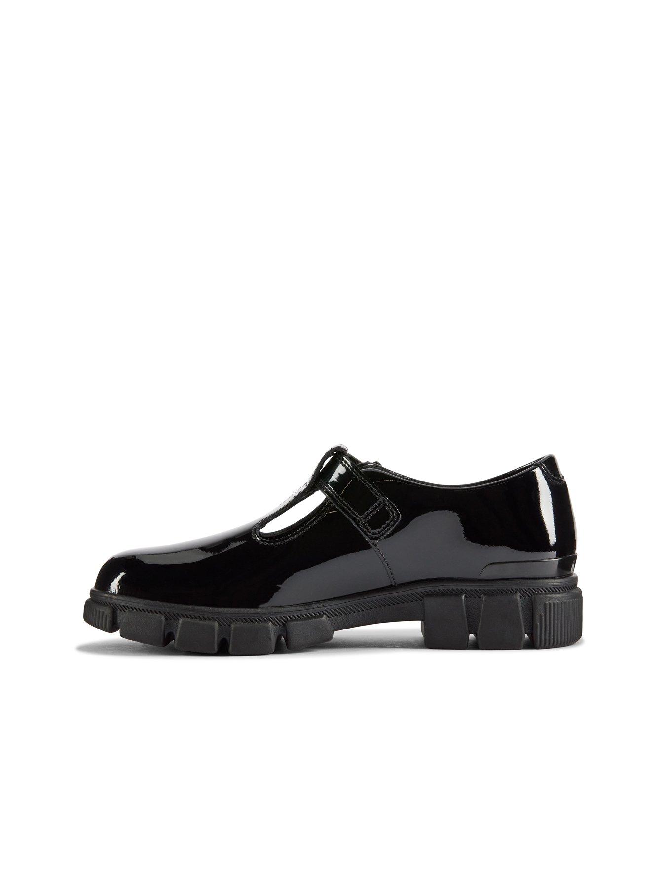 Image 6 of 7 of Clarks Evyn Bar K - Black