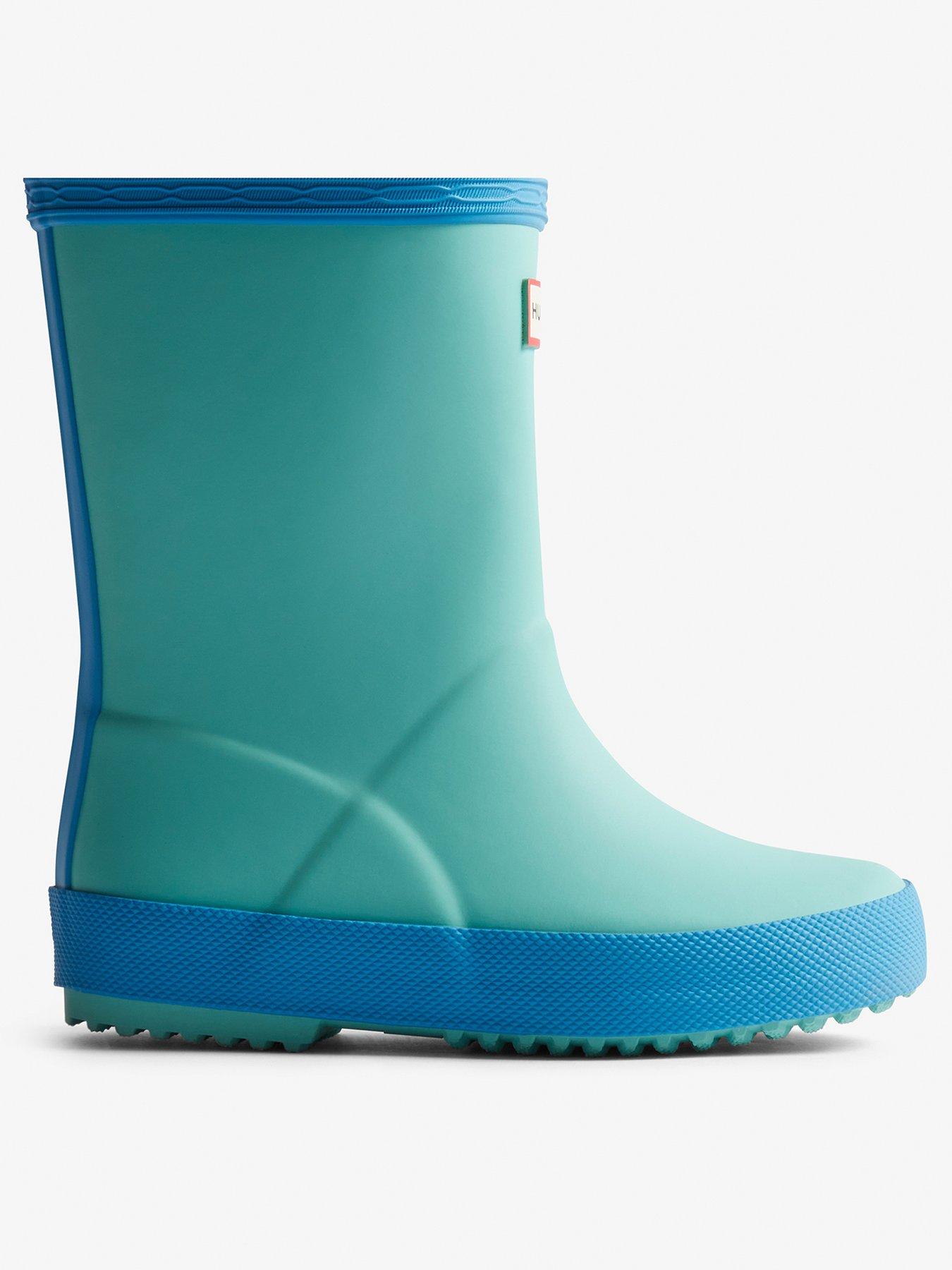 hunter-kids-first-boot