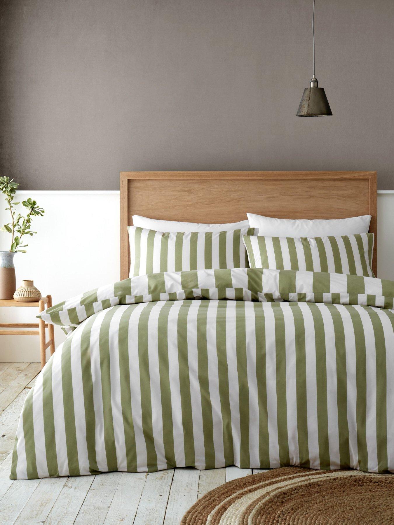  image of catherine-lansfield-cove-stripe-duvet-cover-set
