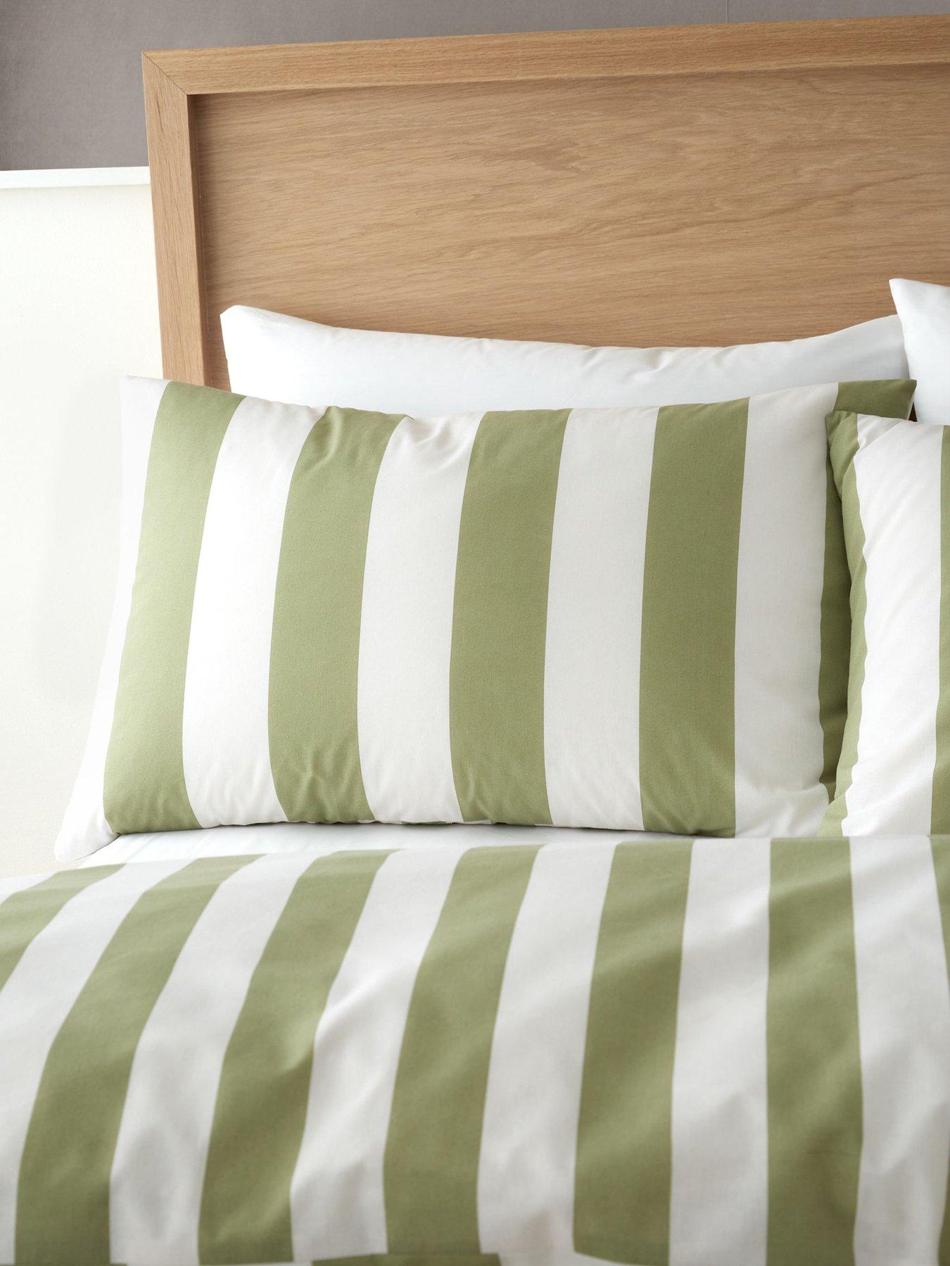  image of catherine-lansfield-cove-stripe-duvet-cover-set