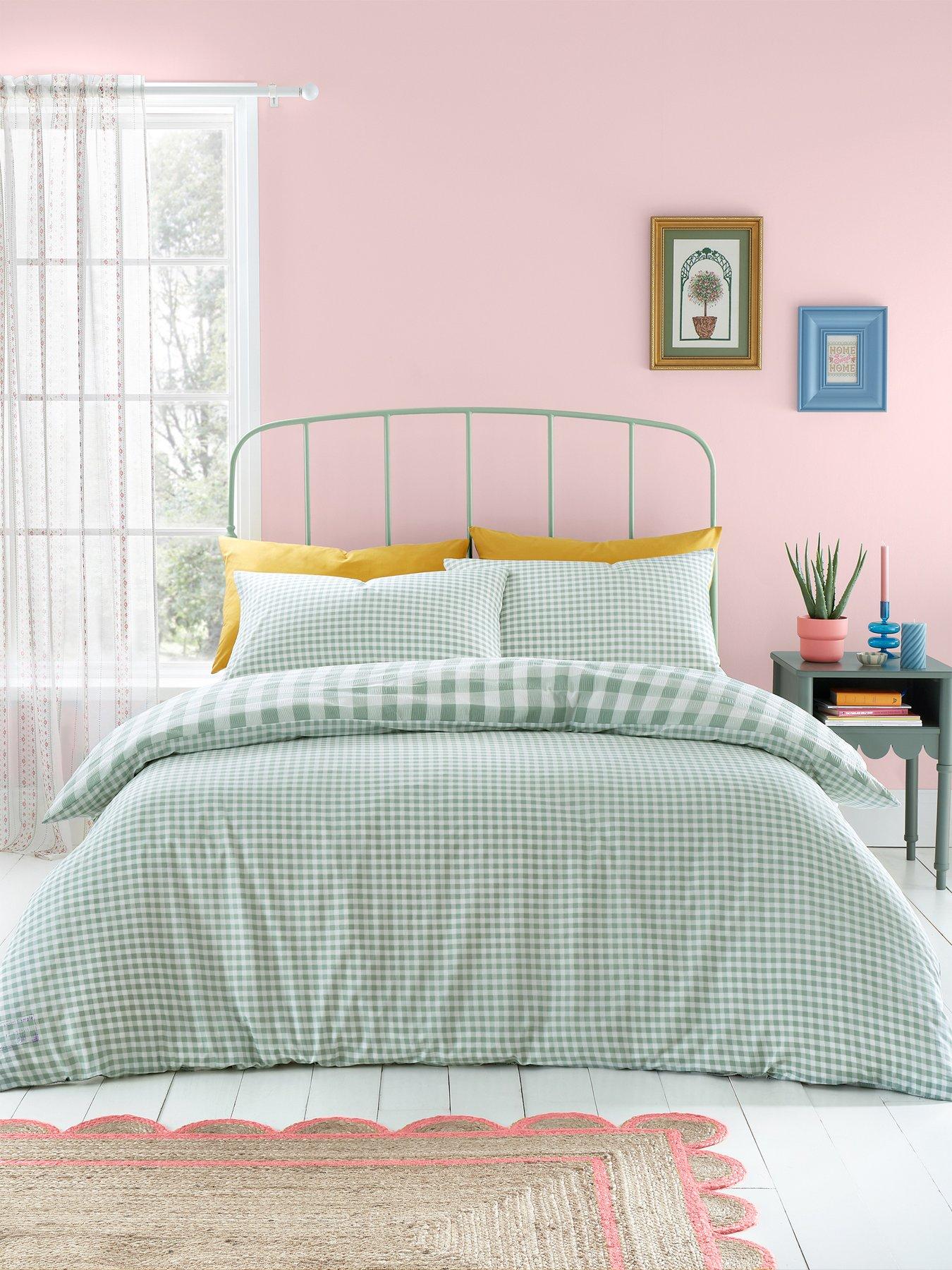  image of catherine-lansfield-seersucker-gingham-check-duvet-cover-set-green