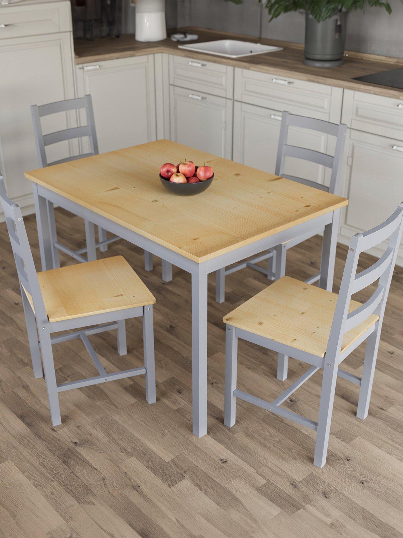 Vida Designs Yorkshire 4 Seater Dining Set