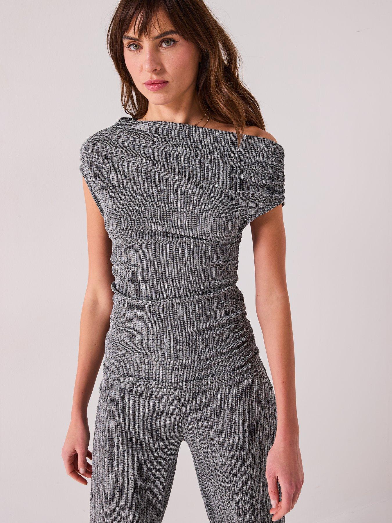 V by Very Textured Asymmetric Top Co-Ord - Mono