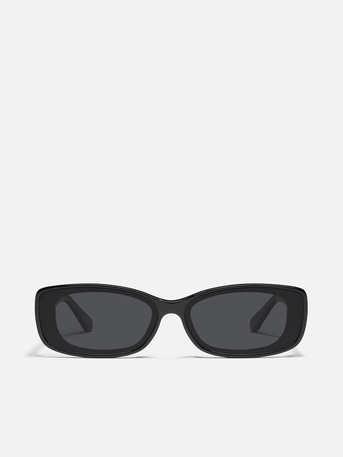 QUAY AUSTRALIA Vibe Check Sunglasses - Black