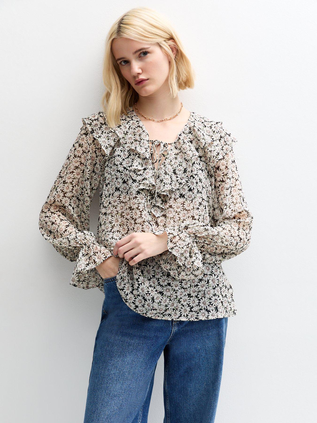undefined Daisy Print Frill Trim Blouse - Pink