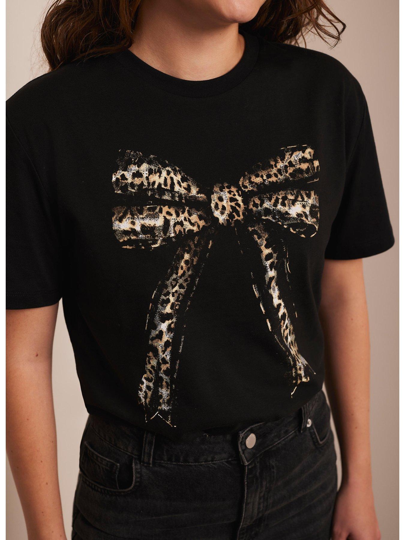  image of mint-velvet-leopard-bow-t-shirt-black