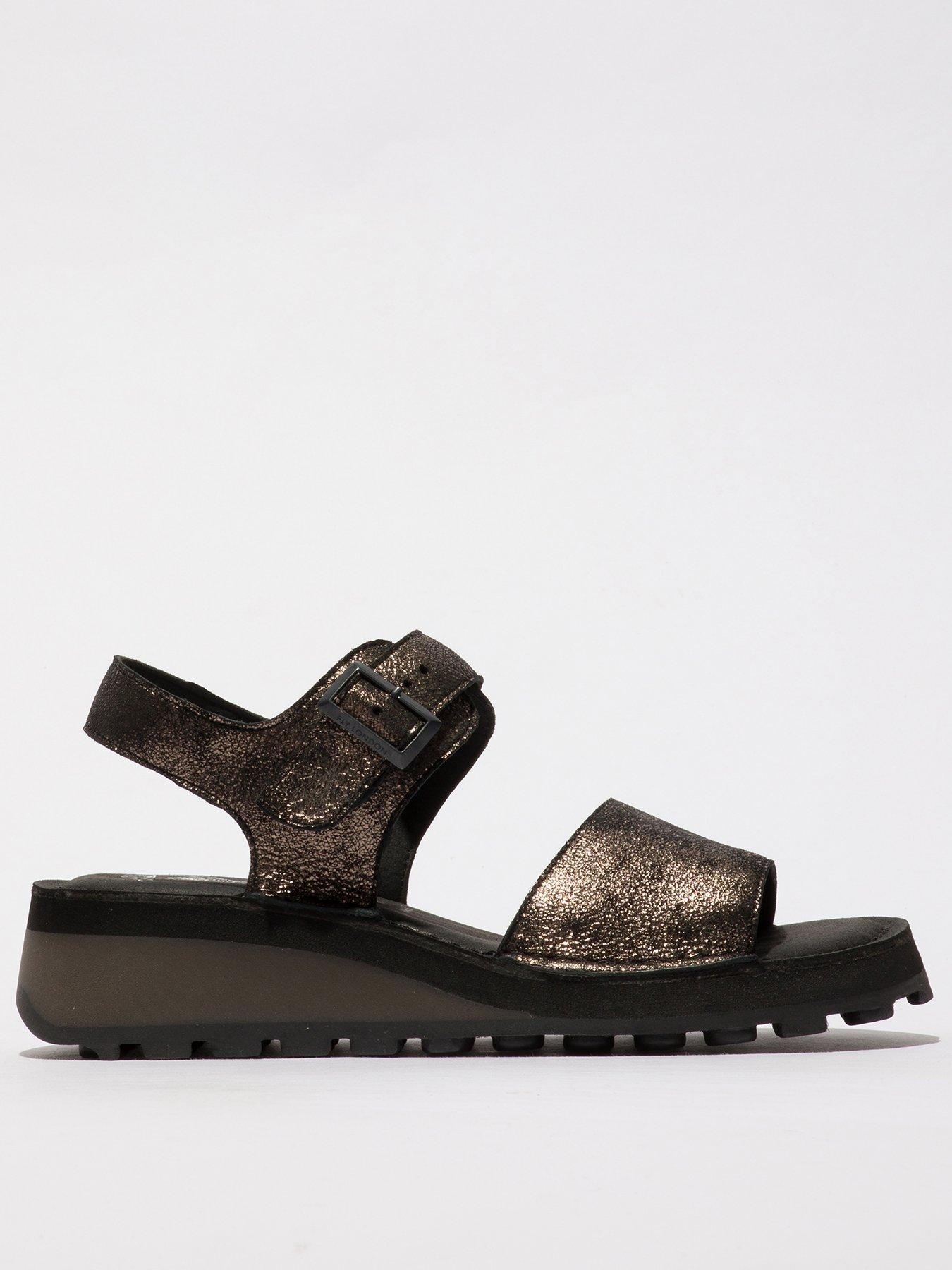 fly-london-haly-chunky-sandal-black
