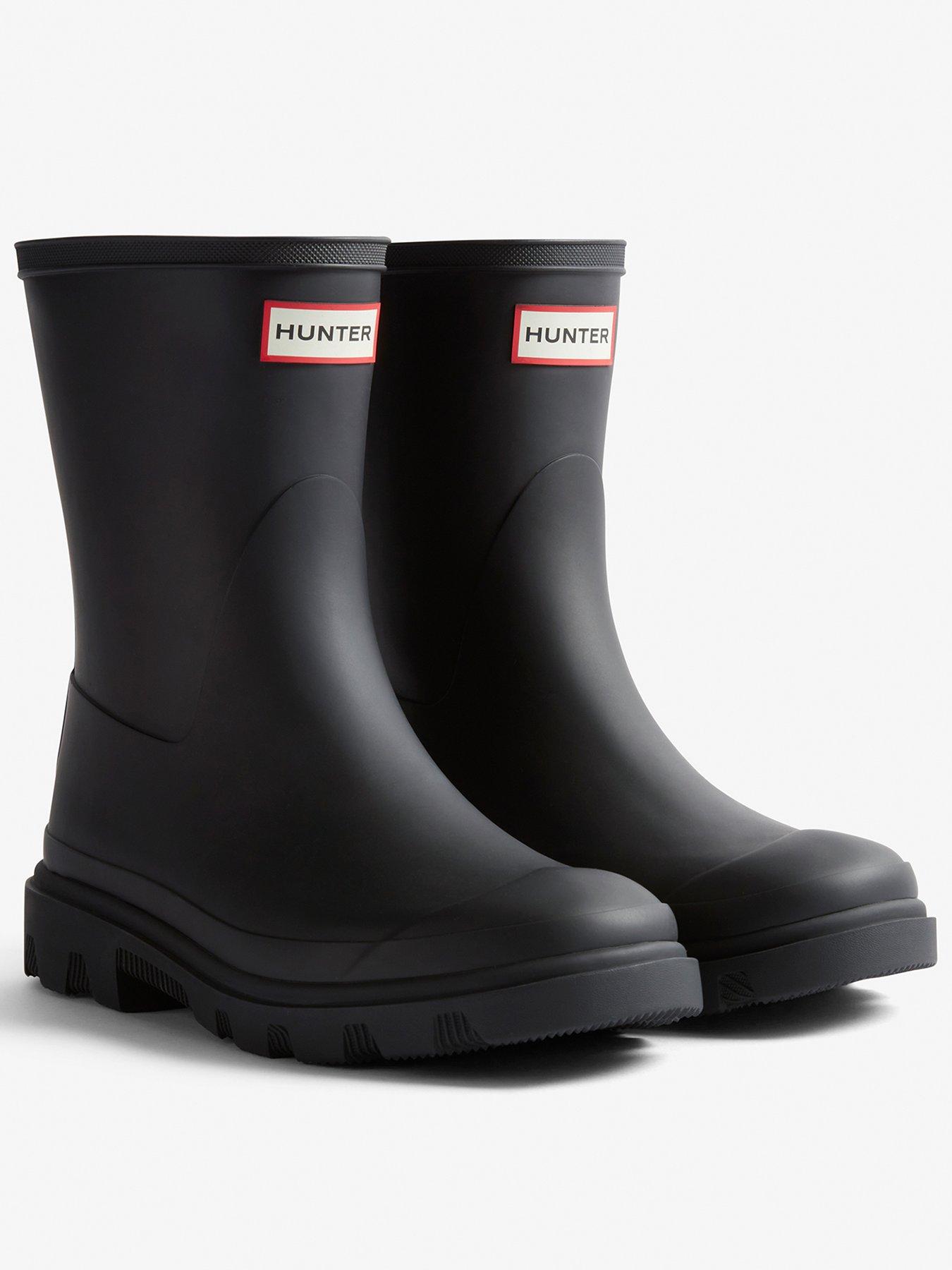  image of hunter-downpour-short-boots-black