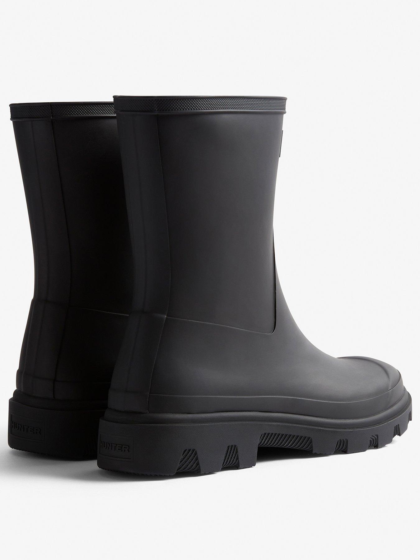  image of hunter-downpour-short-boots-black