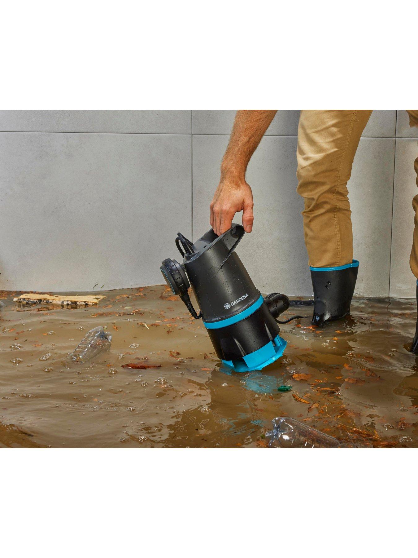 Image 2 of 7 of Gardena 2-in-1 Clear and Dirty Water Submersible Pump 2000 BASIC , Powerful, Versatile & Affordable