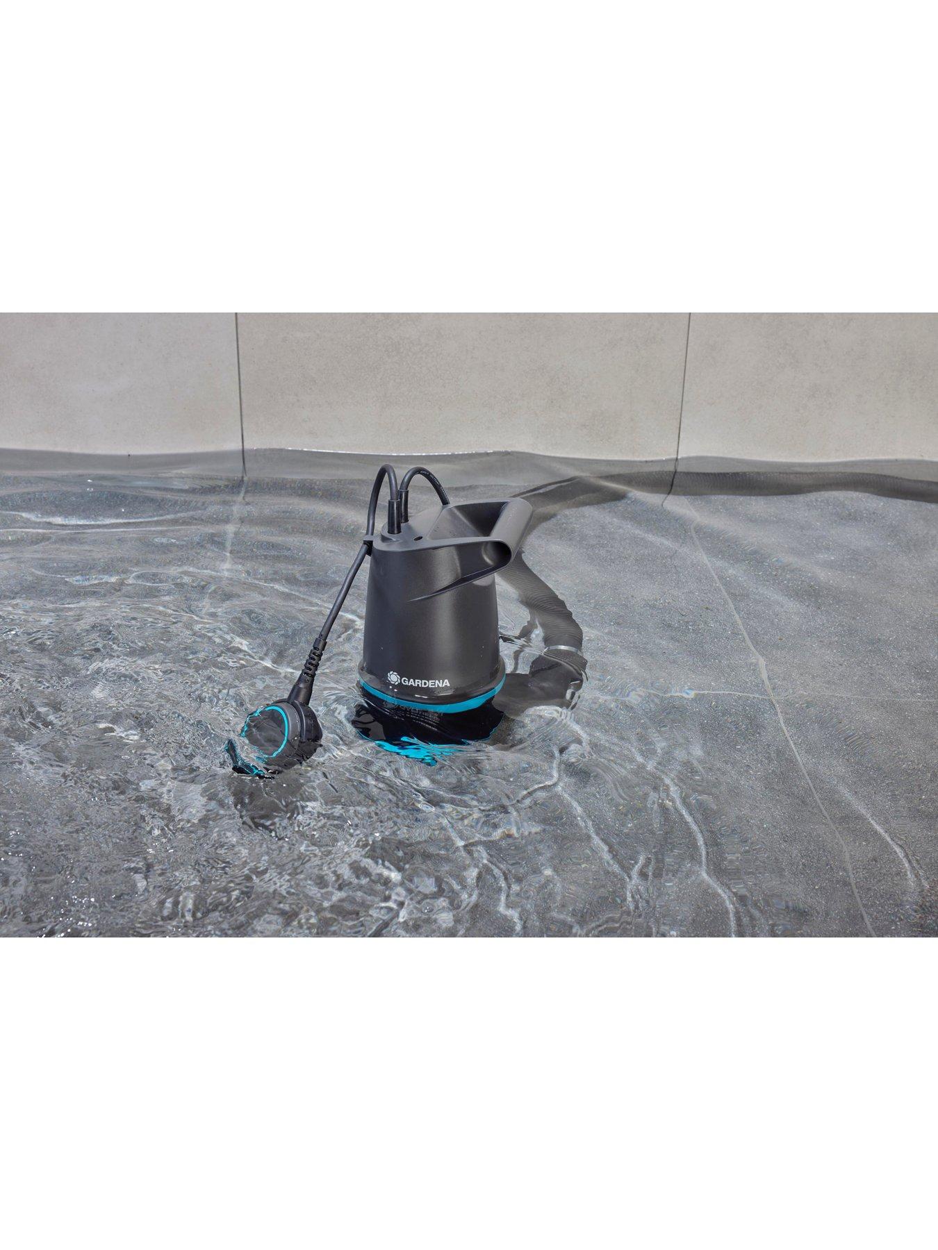 Image 3 of 7 of Gardena 2-in-1 Clear and Dirty Water Submersible Pump 2000 BASIC , Powerful, Versatile & Affordable