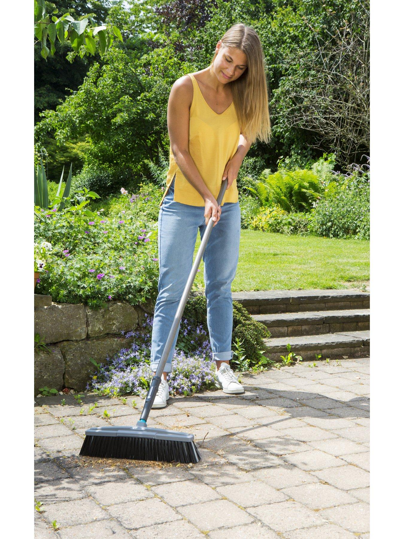 Image 4 of 6 of Gardena NatureLine Road Broom