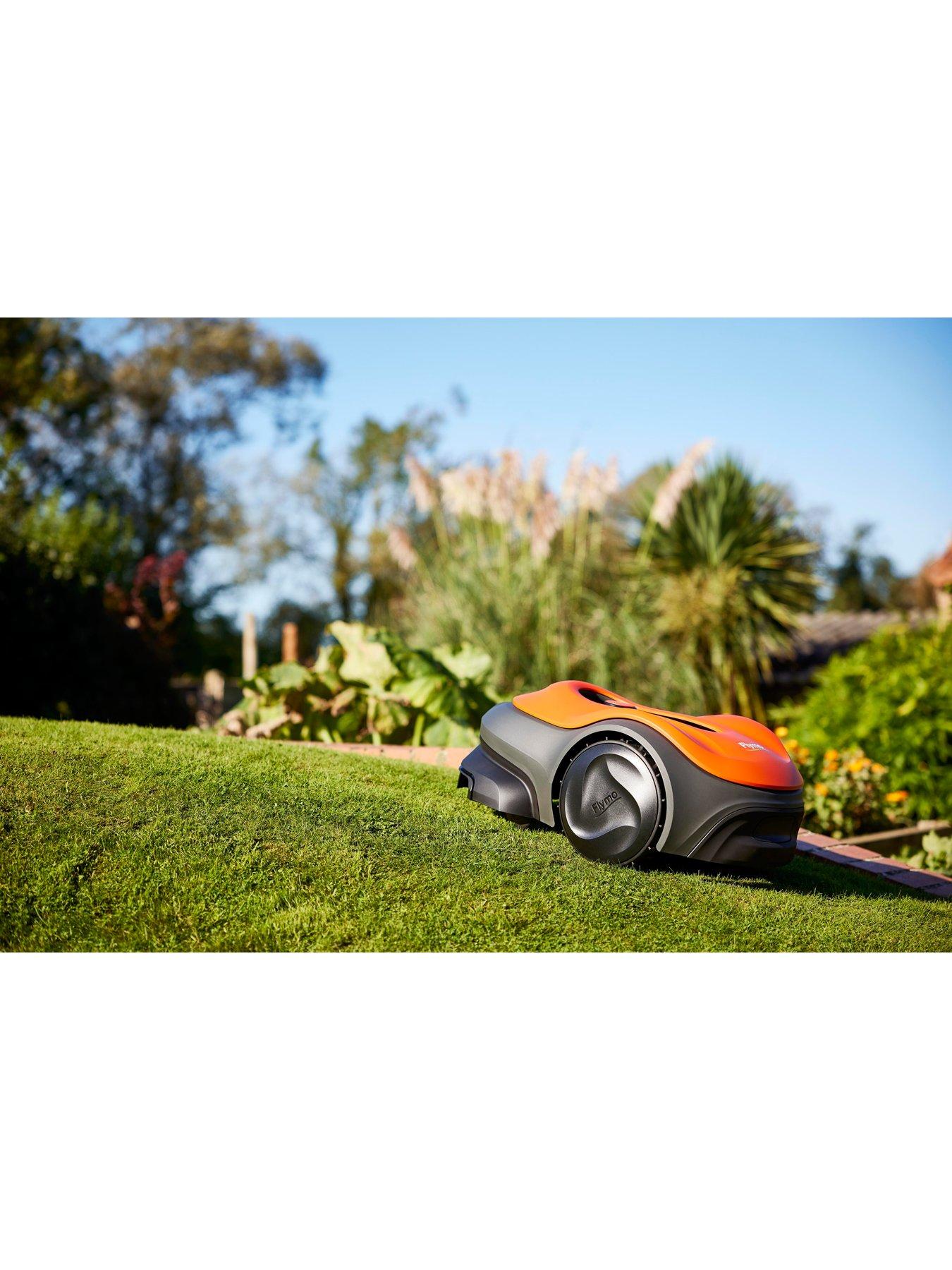  image of flymo-ultralife-800-robot-lawnmower
