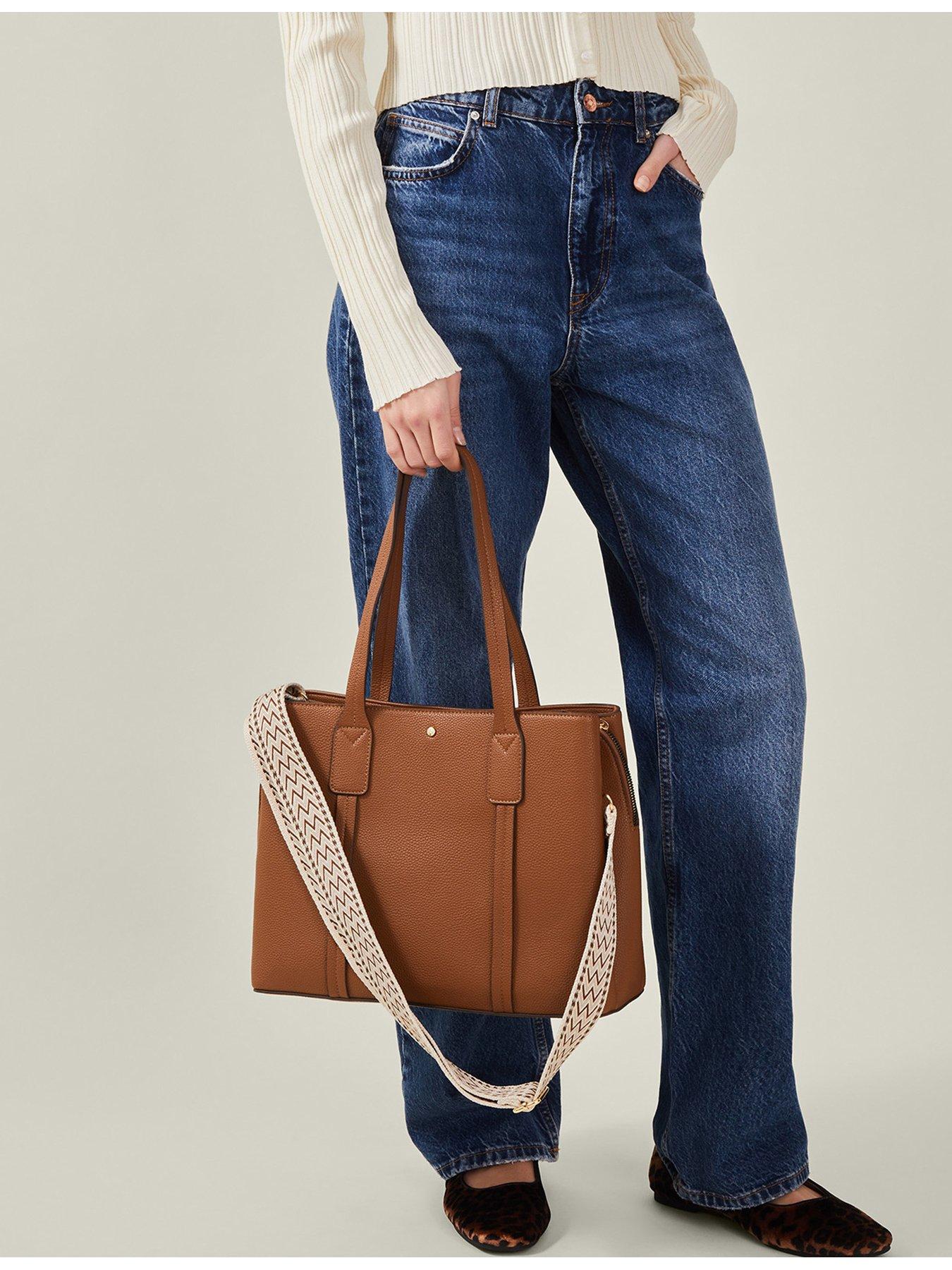 Image 2 of 5 of Accessorize Chelsea Chain Shoulder Bag - Tan
