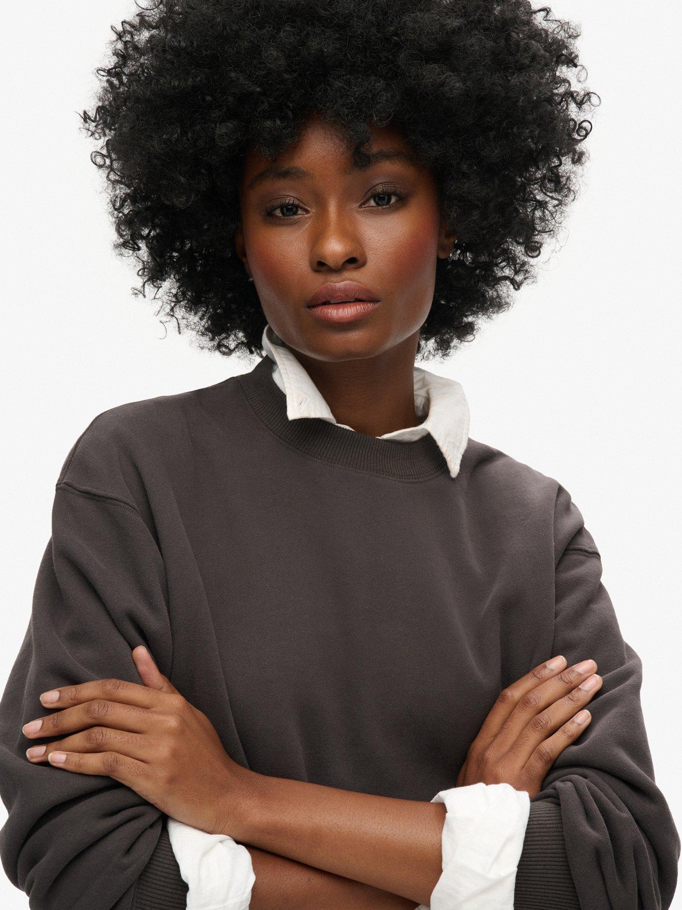  image of superdry-essential-logo-jumper-washed-black