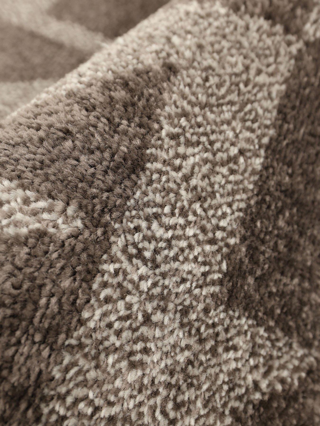 Image 3 of 4 of The Very Collection Juno Geometric Natural Blend Rug