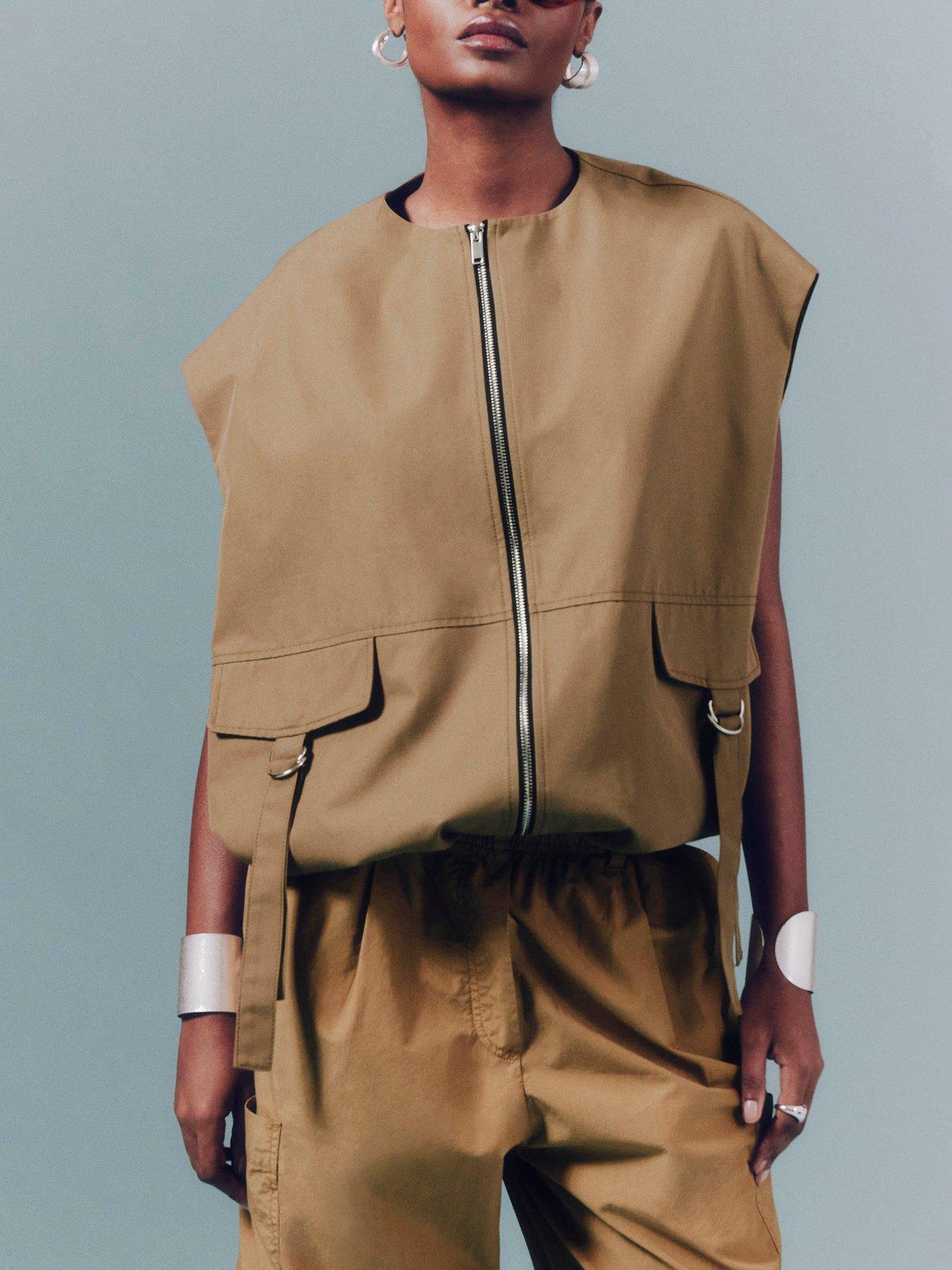  image of river-island-bubble-hem-gilet-beige