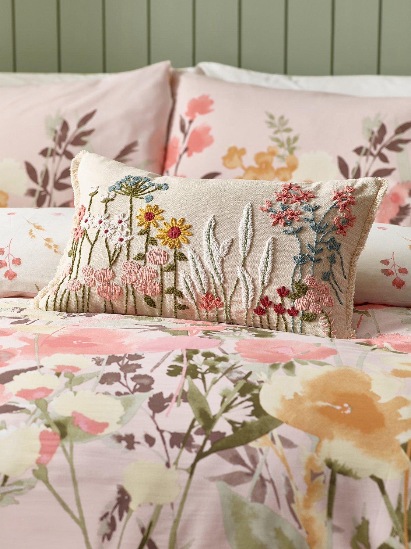 undefined Countryside 100% Cotton Floral Filled Cushion 30x50cm