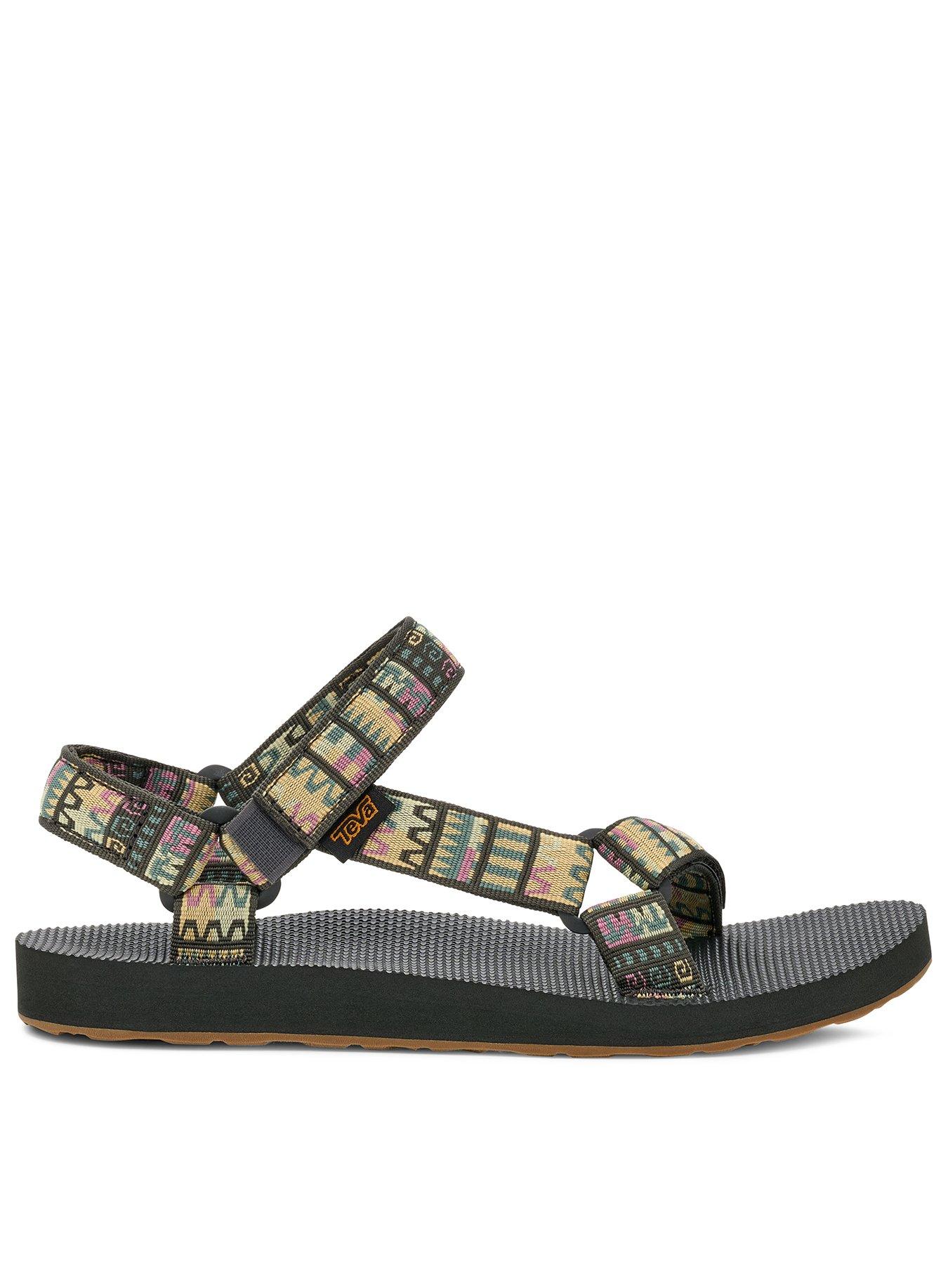 teva little burgundy