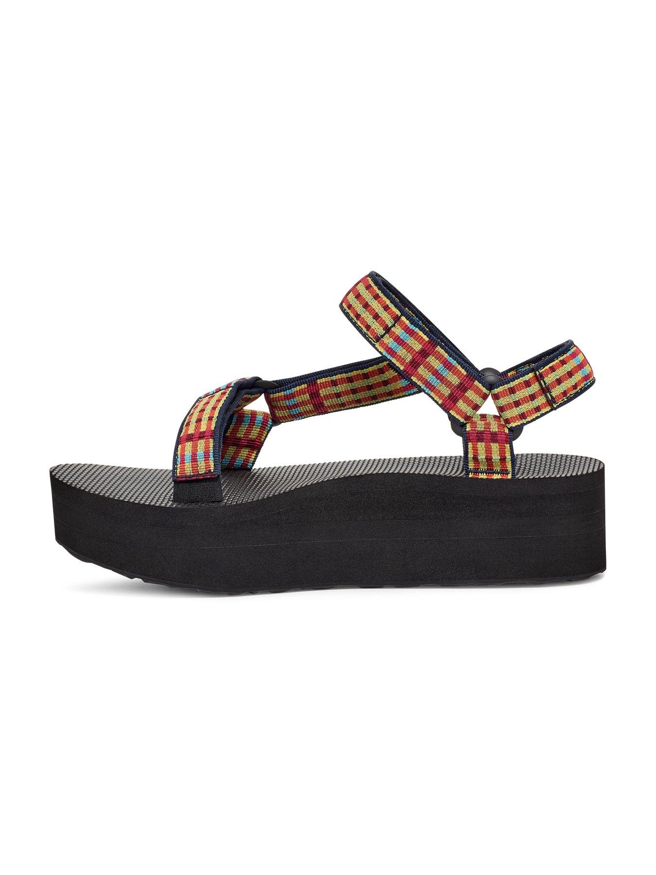  image of teva-flatform-universal-yellow