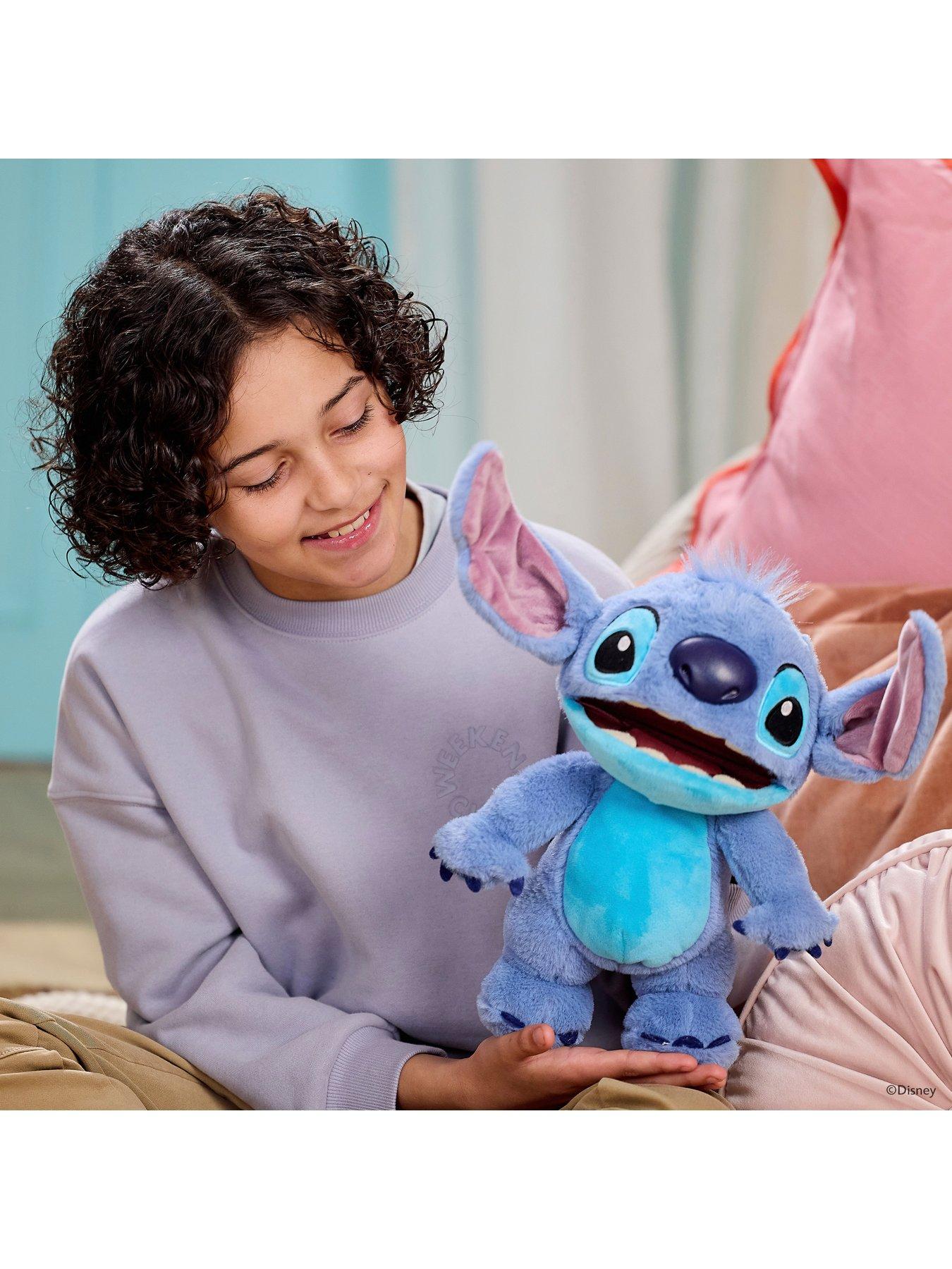 Image 4 of 8 of Disney Chatty Stitch Deluxe Puppetronic Plush Toy