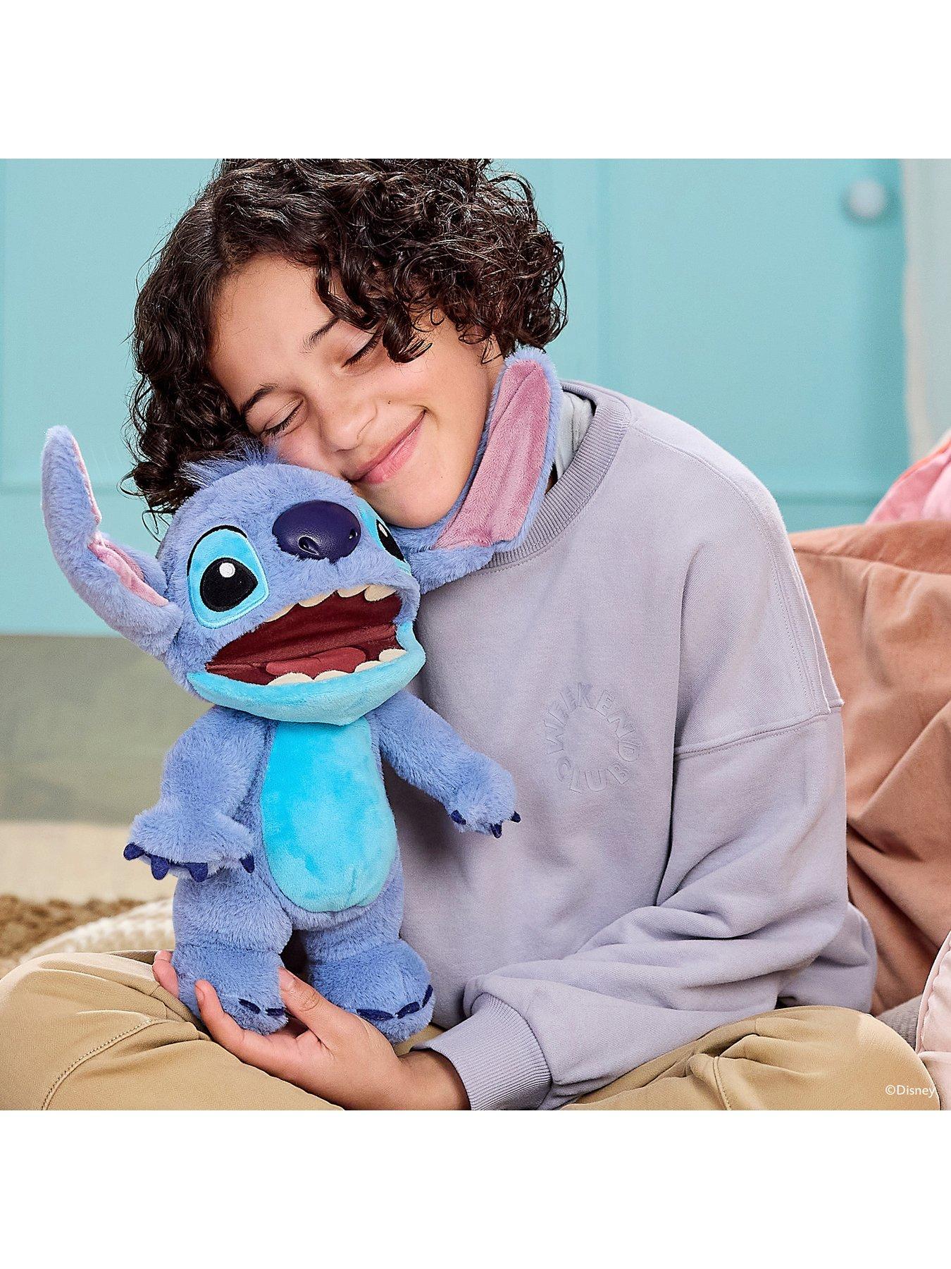 Image 6 of 8 of Disney Chatty Stitch Deluxe Puppetronic Plush Toy