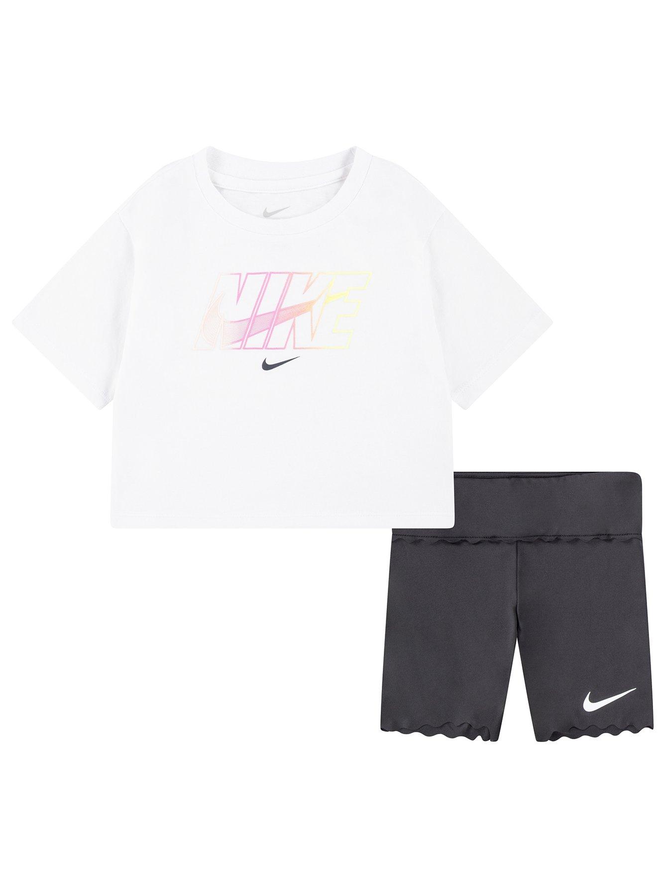 nike-kids-girls-swoosh-ss-t-shirt-and-bike-short-set-greywhite