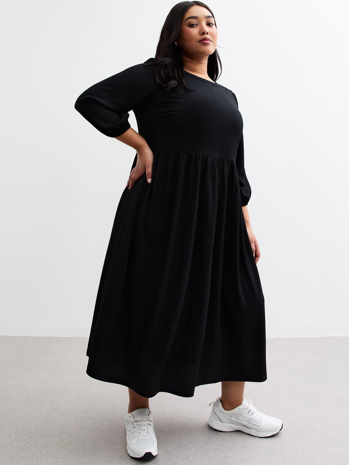 new-look-curves-crinkled-jersey-midi-dress-black