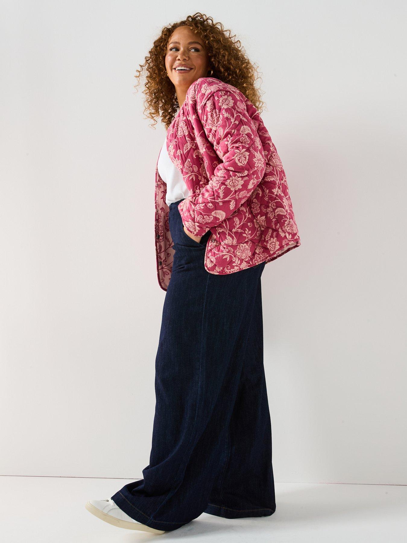 Image 3 of 5 of V by Very Curve High Waisted Wide Leg Jeans - Dark Blue
