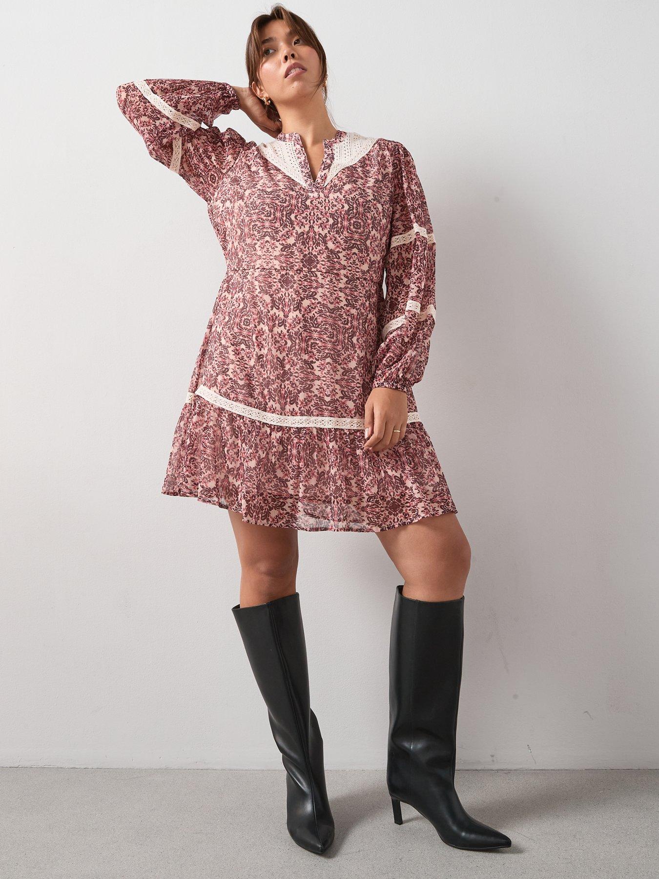 Image 3 of 6 of V by Very Curve Lace Insert Frill Mini Dress - Print