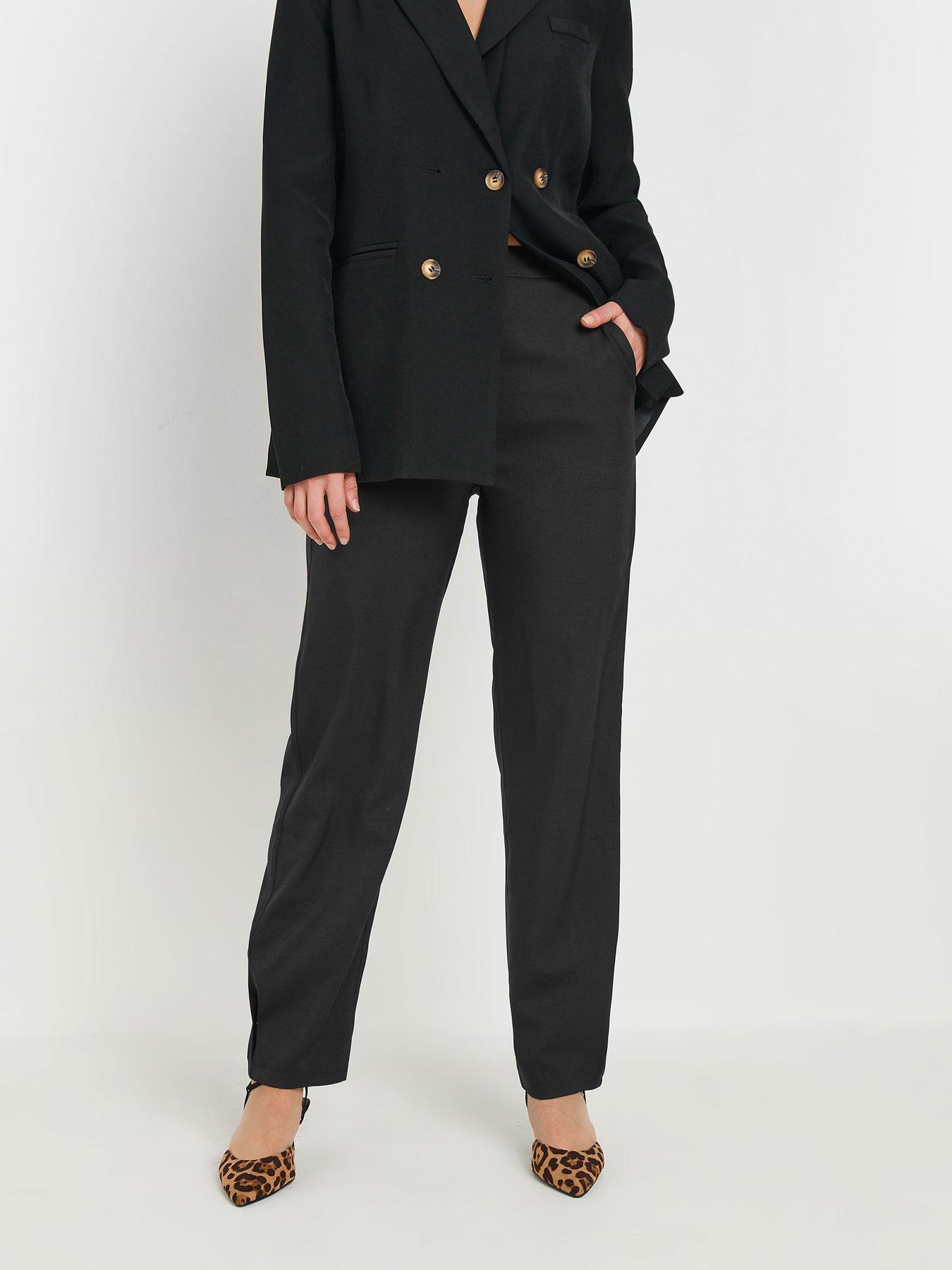 undefined Pleat Barrel Trouser 34" - Black