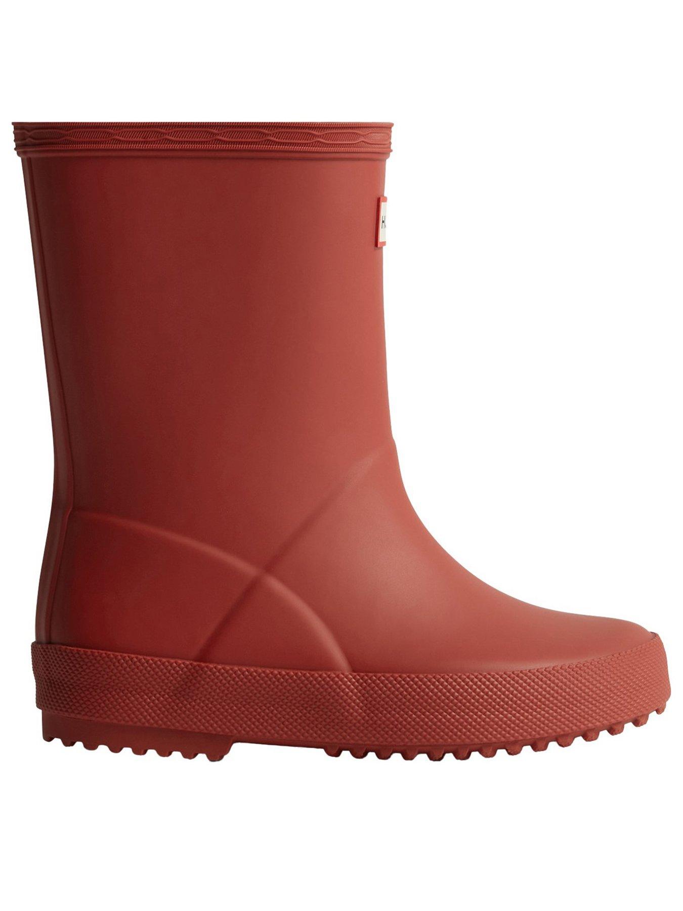 hunter-kids-first-boot