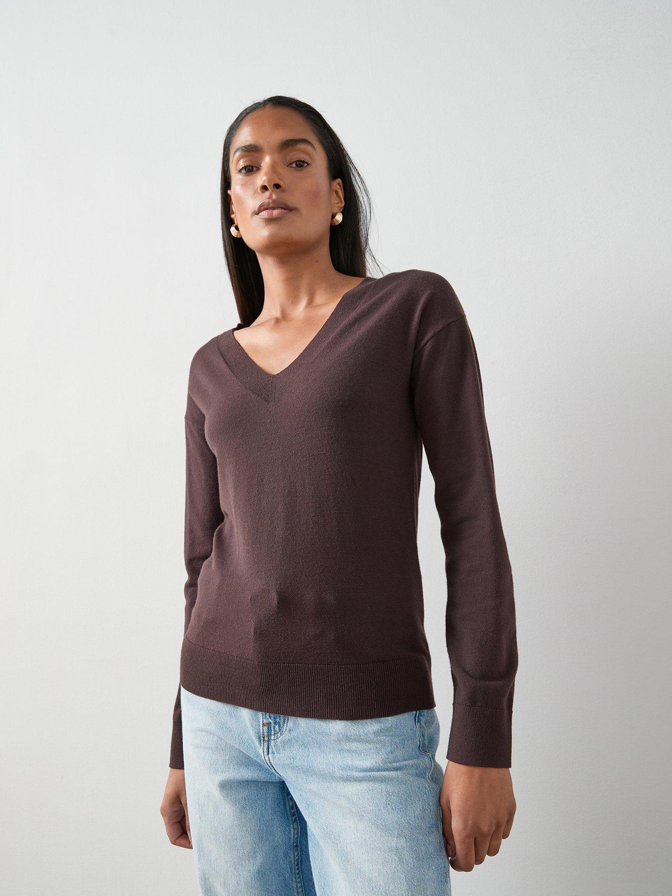the-very-collection-classic-comfort-v-neck-jumper-chocolate