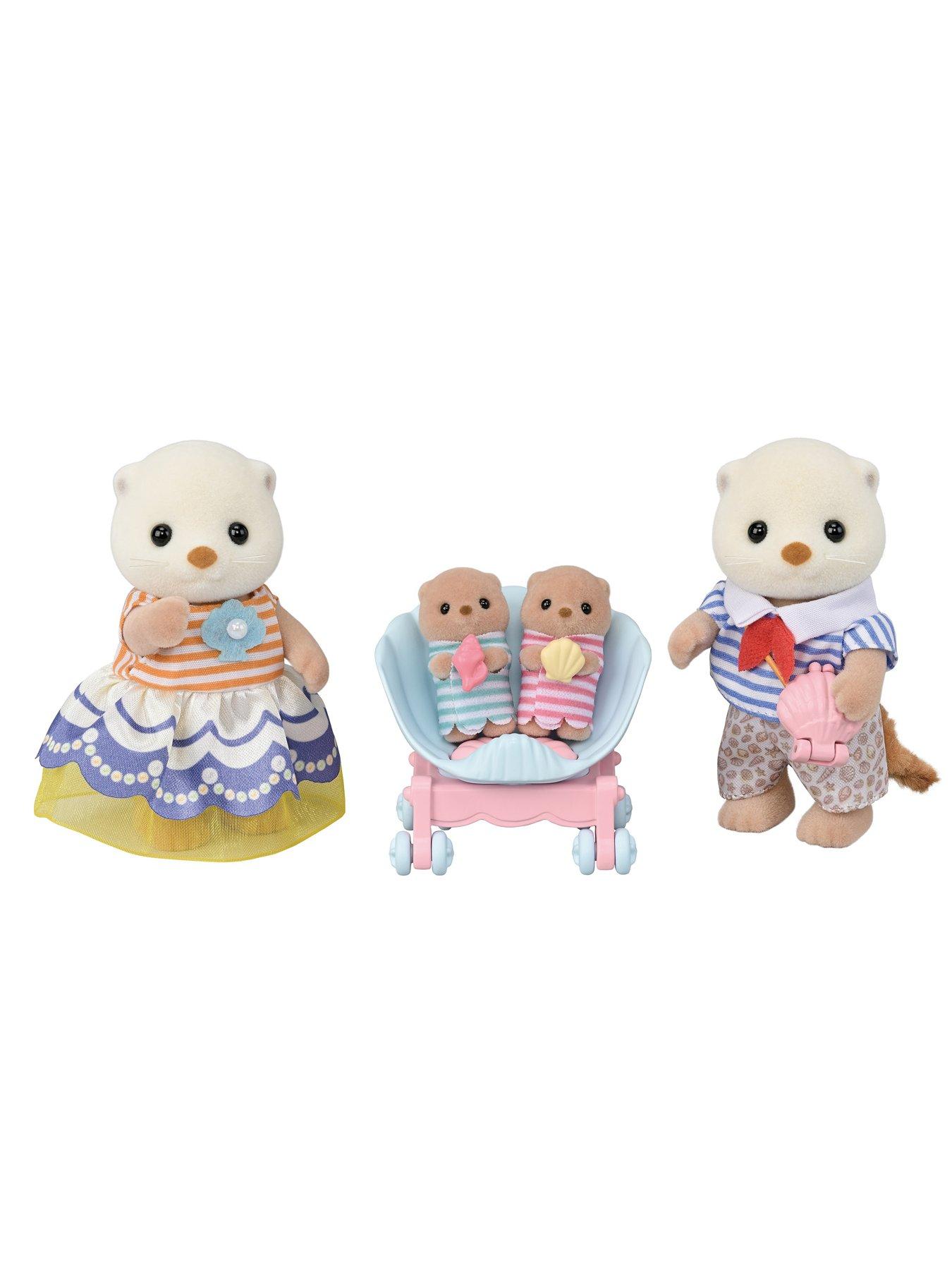Image 4 of 6 of Sylvanian Families Sea Otter Family Playset